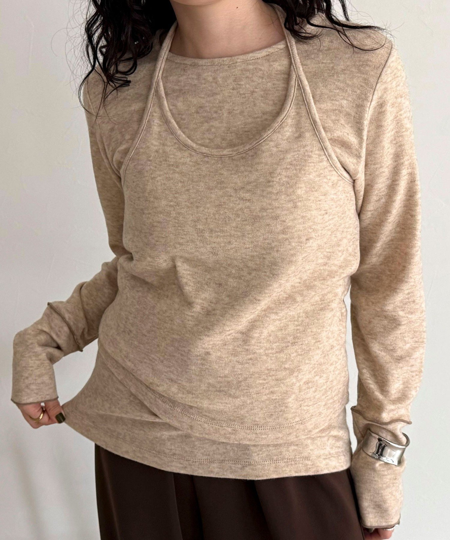 【フレディ&グロスター/FREDY&GLOSTER】のビスチェレイヤードロンTセット インテリア・キッズ・メンズ・レディースファッション・服の通販 founy(ファニー) 　ファッション　Fashion　レディースファッション　Fashion for Women　トップス・カットソー　Cut & Sew Tops　ロングTシャツ・Tシャツ　Longline T-Shirts & Tees　ビスチェ　Bustiers & Corset Tops / Layered Bustier Style　コンパクト　Compact, Small Size　シンプル　Simple, Minimal　デニム　Denim, Jeans Material　トレンド　Trend, Trending Now　バランス　Balance, Style Balance　ビスチェ　Bustier, Corset Top　フィット　Fit, Slim Fit　ボトム　Bottoms, Lower Wear　おすすめ　Recommended / Our Picks　2025年　2025　2025-2026秋冬・A/W　Autumn/Winter 2025–26 AW25–26　ベージュ|ID: prp329100004819973 ipo3291000000035024100