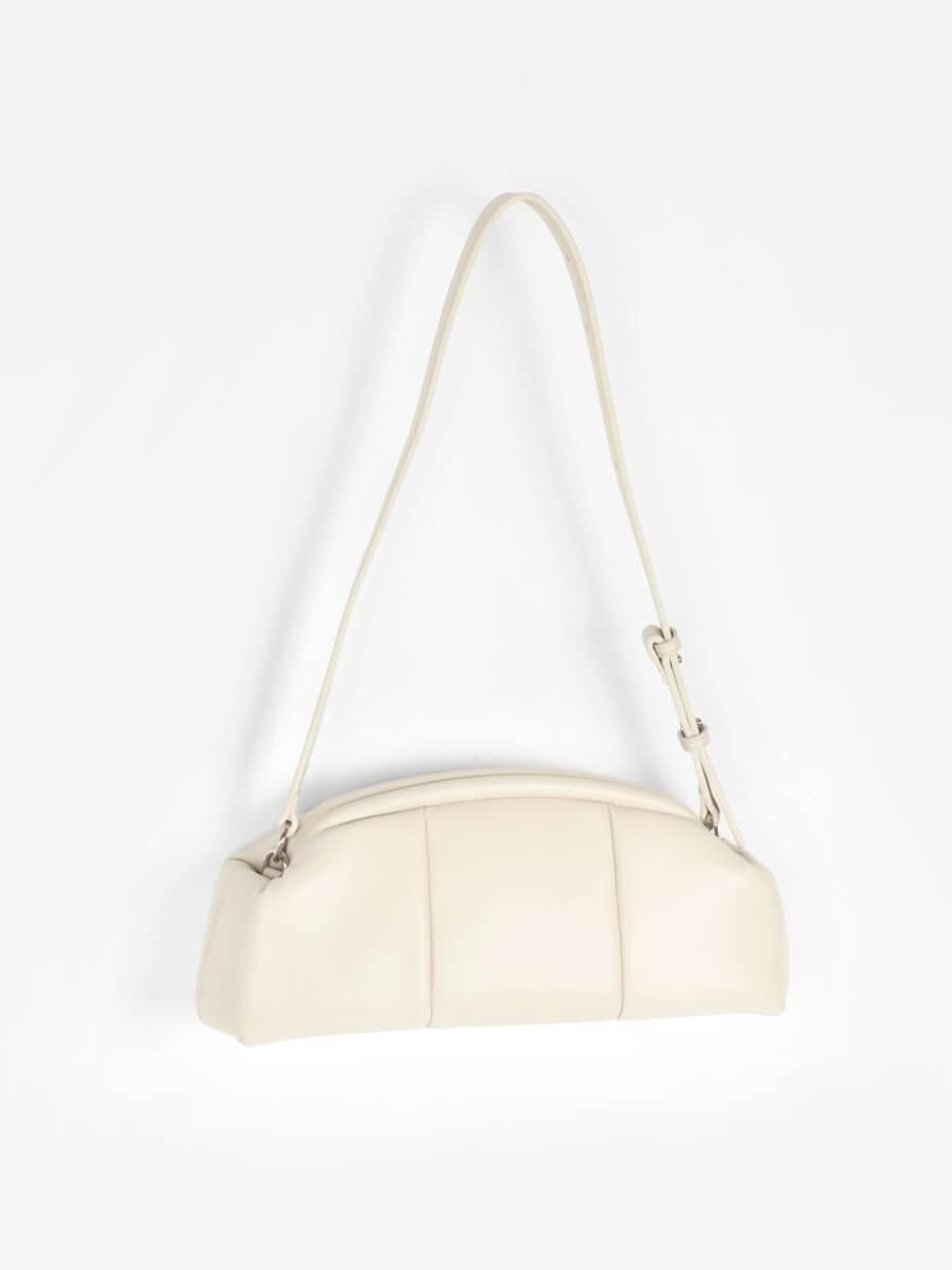 【ラシュッド/LASUD】のPUFF CLASP CLUTCH インテリア・キッズ・メンズ・レディースファッション・服の通販 founy(ファニー) 　ファッション　Fashion　レディースファッション　Fashion for Women　バッグ　Bags　オケージョン　Occasion Wear　クラッチ　Clutch, Clutch Bag　ショルダー　Shoulder, Shoulder Strap　ダウン　Down, Puffer　ベーシック　Basic, Essential　ボンディング　Bonding, Bonded Fabric　アイボリー|ID: prp329100004820004 ipo3291000000035024386