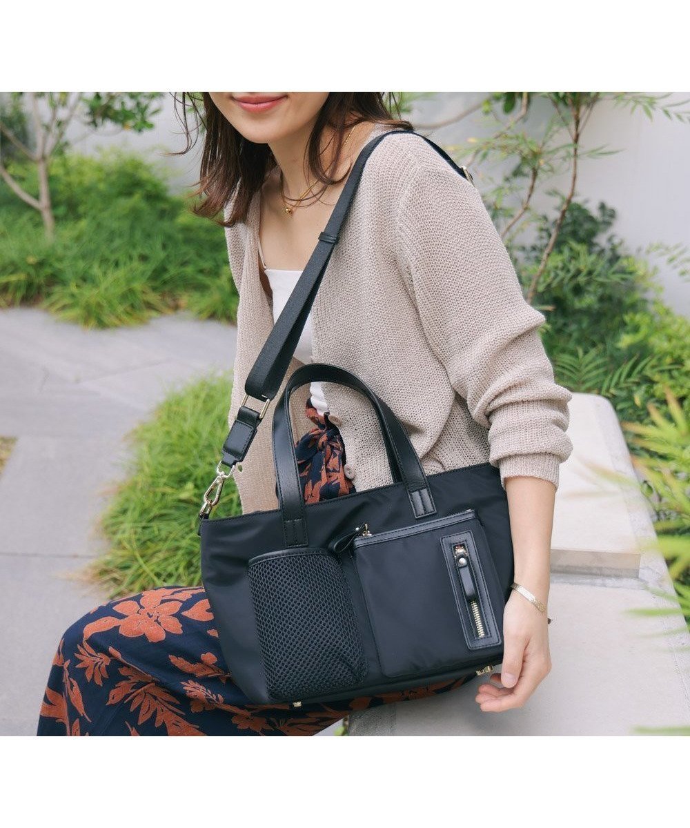 【バブ ブージュルード/Bab Bou Jeloud】の《新色登場!》【Bou Jeloud * はあちゅうコラボ】ヴォヤージュトートバッグ インテリア・キッズ・メンズ・レディースファッション・服の通販 founy(ファニー) 　ファッション　Fashion　レディースファッション　Fashion for Women　バッグ　Bags　コラボ　Collaboration, Collab　ショルダー　Shoulder, Shoulder Strap　フェイス　Face, Facial Design　ポケット　Pocket, Pocket Detail　メタル　Metal, Metal Parts　メッシュ　Mesh, Net Fabric　再入荷　Restock / Back in Stock　BLACK|ID: prp329100004820005 ipo3291000000035024408