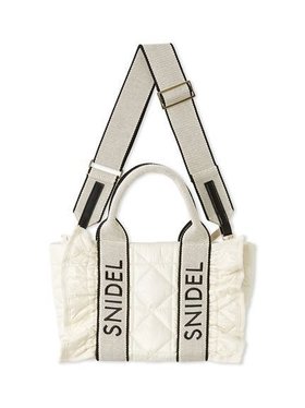 【スナイデル/SNIDEL】 フリルキルティングロゴバッグ人気、トレンドファッション・服の通販 founy(ファニー) ファッション Fashion レディースファッション Fashion for Women バッグ Bags キルティング Quilted, Quilting 軽量 Lightweight, Ultra Light シンプル Simple, Minimal スポーティ Sporty, Casual Athletic スマート Smart, Elegant ツイード Twill, Twill Weave 定番 Standard, Basic Item 手帳 Planner, Notebook 人気 Popular, Best Seller ポケット Pocket, Pocket Detail ポーチ Pouch, Small Case ラップ Wrap, Wrap Design おすすめ Recommended / Our Picks |ID:prp329100004820023