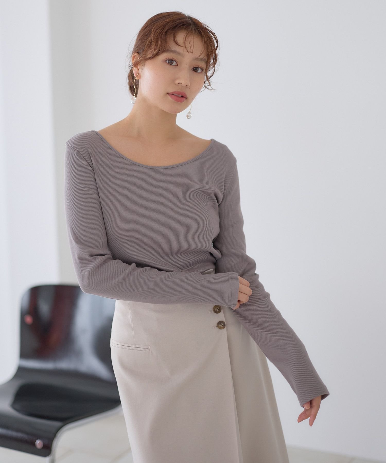 【アンデミュウ/Andemiu】の2WAYリブカットソー インテリア・キッズ・メンズ・レディースファッション・服の通販 founy(ファニー) 　ファッション　Fashion　レディースファッション　Fashion for Women　トップス・カットソー　Cut & Sew Tops　カットソー・ベーシックTシャツ　Cut-and-Sewn Tops / Stretch Tees & Basics　インナー　Innerwear　ジャケット　Jacket, Outerwear　デコルテ　Décolleté, Neckline　フィット　Fit, Slim Fit　モカ|ID: prp329100004820034 ipo3291000000035024566