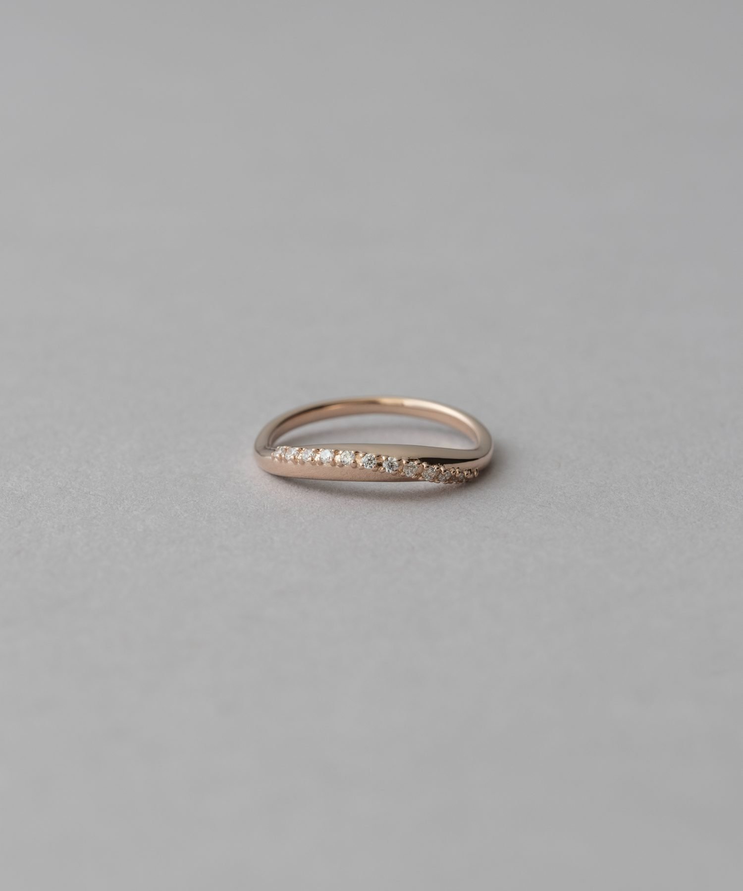 【エテ/ete】のONLINE Limited ビジュー クレセントムーン リング インテリア・キッズ・メンズ・レディースファッション・服の通販 founy(ファニー) ファッション Fashion レディースファッション Fashion for Women おすすめ Recommended / Our Picks ギフト プレゼント Gift / Present コレクション Collection, Seasonal Line シンプル Simple, Minimal ジュエリー Jewelry, Accessories ビジュー Bijou, Jewel-like Accent フォルム Silhouette, Form ベーシック Basic, Essential ボックス Boxy, Box Shape モチーフ Motif, Design Theme 巾着 Drawstring Bag, Kinchaku ピンクゴールド|ID: prp329100004820086 ipo3291000000035025039