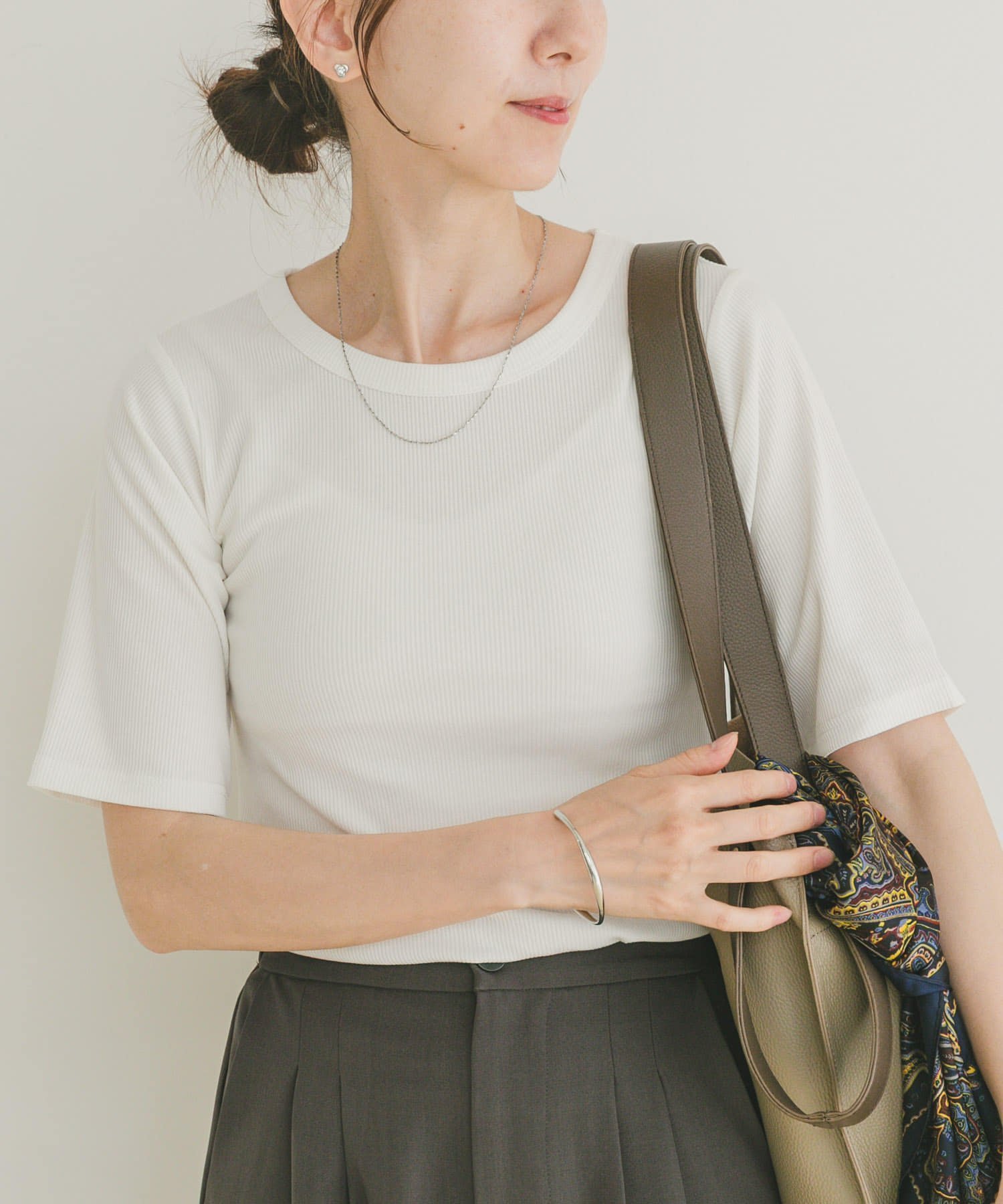 【アイテムズアーバンリサーチ/ITEMS URBAN RESEARCH】の5ブソデリブTシャツ インテリア・キッズ・メンズ・レディースファッション・服の通販 founy(ファニー) 　ファッション　Fashion　レディースファッション　Fashion for Women　トップス・カットソー　Cut & Sew Tops　シャツ・ブラウス・オフィスカジュアル　Elegant Blouses & Button-Ups　ロングTシャツ・Tシャツ　Longline T-Shirts & Tees　2025年　2025　2025春夏・S/S　Spring/Summer 2025 SS25　インナー　Innerwear　コンパクト　Compact, Small Size　ドット　Polka Dot, Dot Pattern　フィット　Fit, Slim Fit　ベーシック　Basic, Essential　エレガント 上品　Elegant　夏　Summer　S/S・春夏　SS, Spring/Summer, Warm Season　WHT|ID: prp329100004820103 ipo3291000000035025145