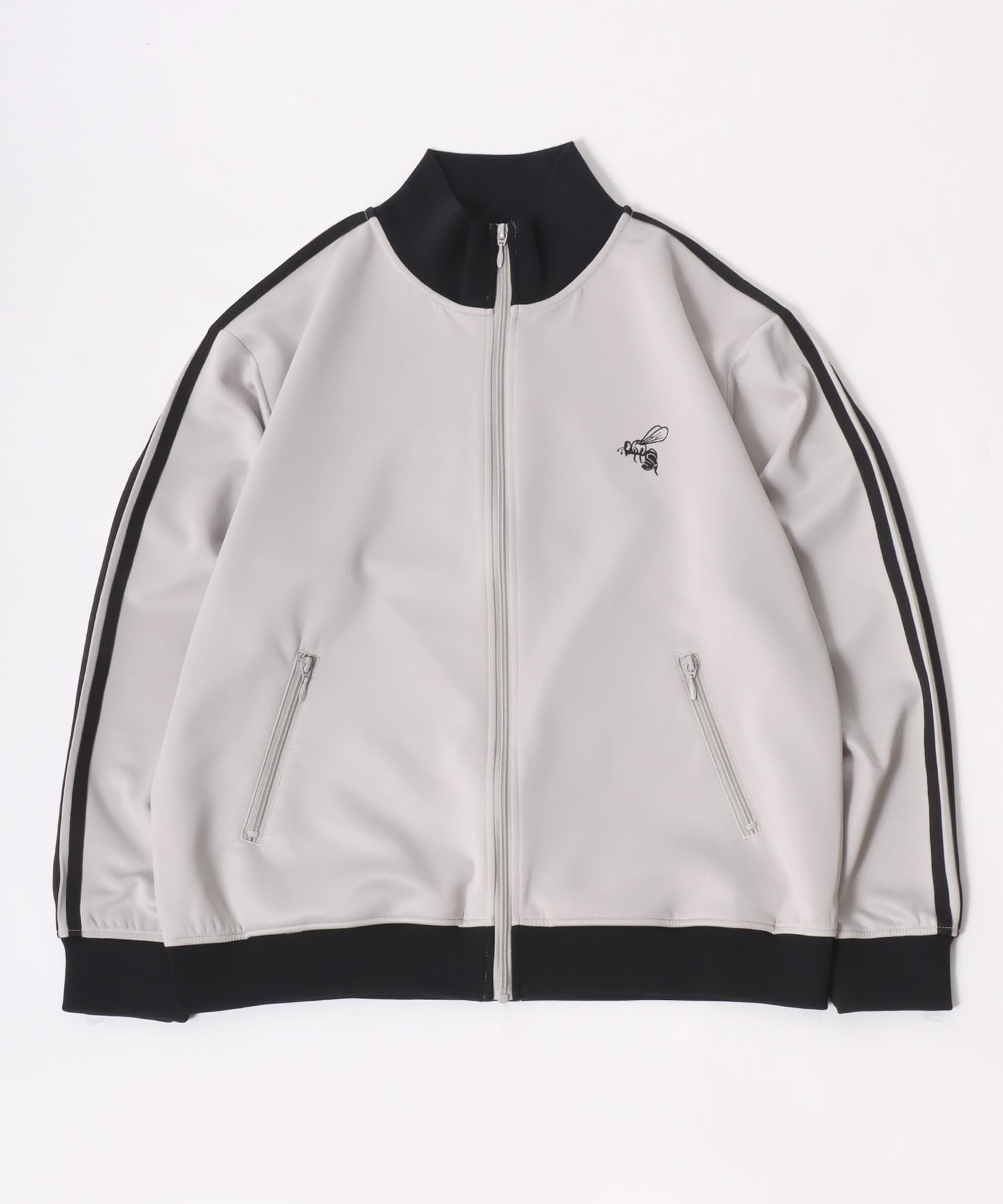 【サロン ハミュー/salong hameu】のトラックジャケット メンズ レディース ジャージ 蜂さん 刺繍 ライン ユニセックス オーバーサイズ インテリア・キッズ・メンズ・レディースファッション・服の通販 founy(ファニー) 　ファッション　Fashion　レディースファッション　Fashion for Women　アウター　Coat / Outerwear Collection　レディースジャケット・軽アウター　Jackets　アクセサリー　Fashion Accessories　カーゴパンツ　Cargo Pants, Utility Pants　ガーリー　Girly, Feminine Style　キャップ　Cap, Baseball Cap　キャミワンピース　Cami Dress, Slip Dress　コンパクト　Compact, Small Size　サマー　Summer, Summer Style　サングラス　Sunglasses, Shades　サンダル　Sandals, Summer Shoes　シルバー　Silver, Metallic Silver　ジップアップ　Zip-Up, Full Zip　ジャケット　Jacket, Outerwear　スタンド　Stand Collar, Upright Stand　スポーツ　Sports, Activewear　セットアップ　Set-Up, Coordinated Outfit　ダウン　Down, Puffer　トレンド　Trend, Trending Now　人気　Popular, Best Seller　バルーン　Balloon, Balloon Silhouette　バレエ　Ballet, Ballet Style　ビスチェ　Bustier, Corset Top　ビッグ　Big, Oversized　ボックス　Boxy, Box Shape　別注　Limited Edition, Custom Order　半袖　Short Sleeve, Half Sleeve　ミックス　Mix, Mixed Style　ベージュ系その他|ID: prp329100004820167 ipo3291000000035025633