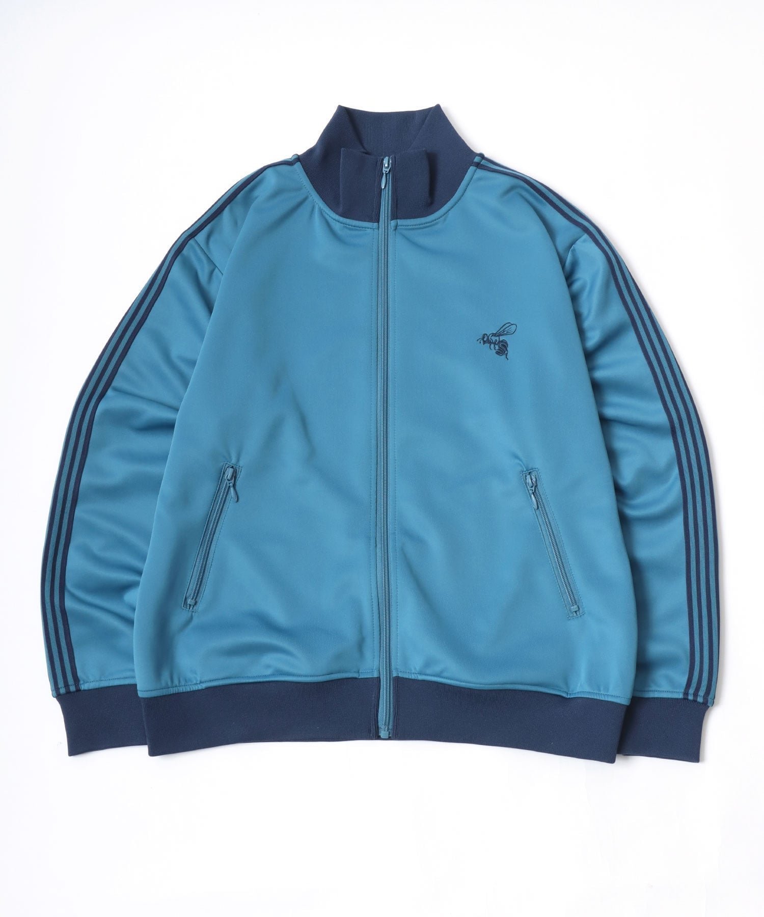 【サロン ハミュー/salong hameu】のトラックジャケット メンズ レディース ジャージ 蜂さん 刺繍 ライン ユニセックス オーバーサイズ インテリア・キッズ・メンズ・レディースファッション・服の通販 founy(ファニー) 　ファッション　Fashion　レディースファッション　Fashion for Women　アウター　Coat / Outerwear Collection　レディースジャケット・軽アウター　Jackets　アクセサリー　Fashion Accessories　カーゴパンツ　Cargo Pants, Utility Pants　ガーリー　Girly, Feminine Style　キャップ　Cap, Baseball Cap　キャミワンピース　Cami Dress, Slip Dress　コンパクト　Compact, Small Size　サマー　Summer, Summer Style　サングラス　Sunglasses, Shades　サンダル　Sandals, Summer Shoes　シルバー　Silver, Metallic Silver　ジップアップ　Zip-Up, Full Zip　ジャケット　Jacket, Outerwear　スタンド　Stand Collar, Upright Stand　スポーツ　Sports, Activewear　セットアップ　Set-Up, Coordinated Outfit　ダウン　Down, Puffer　トレンド　Trend, Trending Now　人気　Popular, Best Seller　バルーン　Balloon, Balloon Silhouette　バレエ　Ballet, Ballet Style　ビスチェ　Bustier, Corset Top　ビッグ　Big, Oversized　ボックス　Boxy, Box Shape　別注　Limited Edition, Custom Order　半袖　Short Sleeve, Half Sleeve　ミックス　Mix, Mixed Style　ライトブルー|ID: prp329100004820167 ipo3291000000035025648