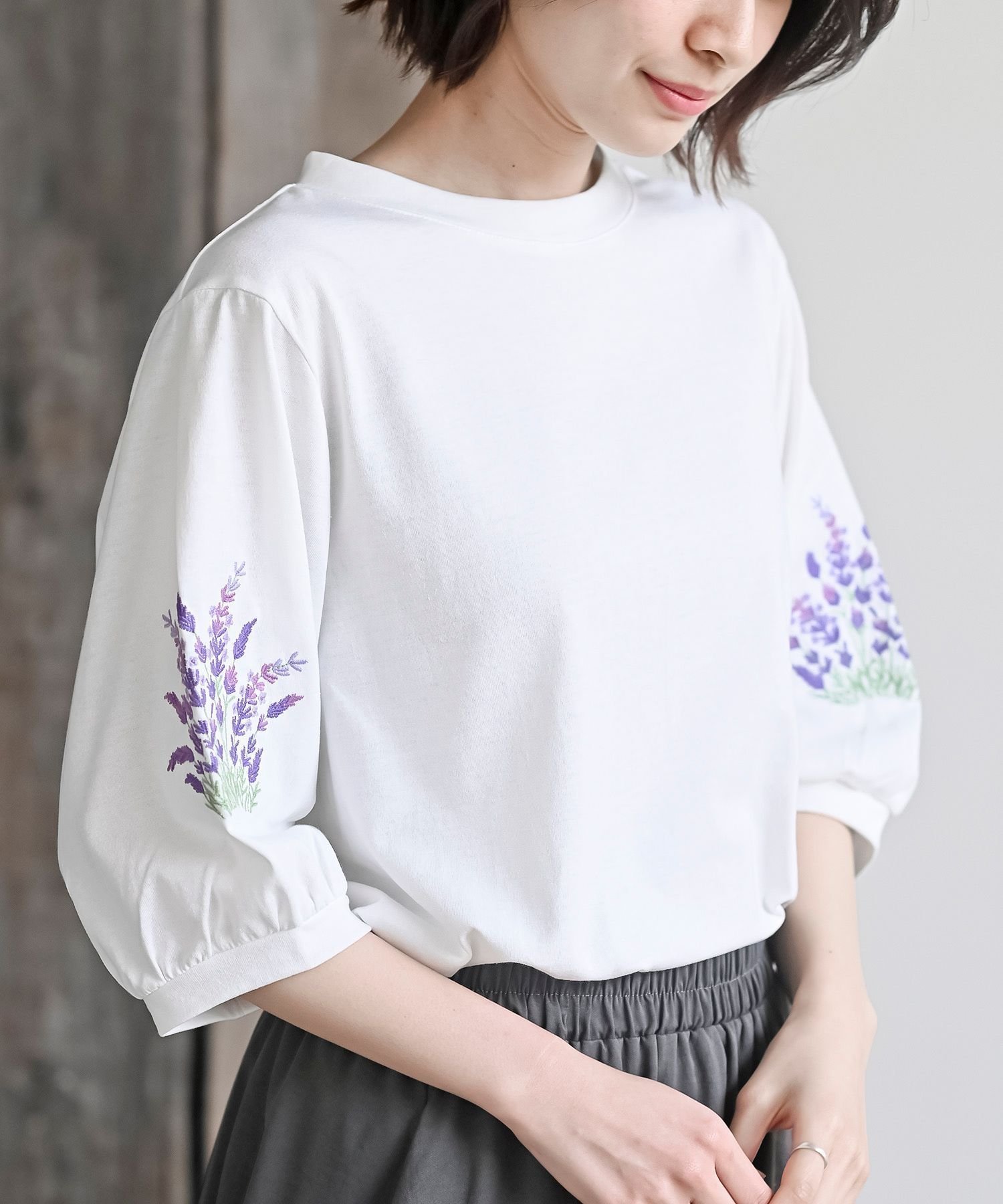 【アールピーエス/rps】の刺繍スリーブ7分袖カットプルオーバー インテリア・キッズ・メンズ・レディースファッション・服の通販 founy(ファニー) 　ファッション　Fashion　レディースファッション　Fashion for Women　トップス・カットソー　Cut & Sew Tops　カジュアルプルオーバー・ニットトップス　Pullovers & Knit Tops / Casual Pullovers　コンシャス　Conscious, Bodycon　シンプル　Simple, Minimal　スリーブ　Sleeve, Long Sleeve / Short Sleeve　フラワー　Flower, Floral　再入荷　Restock / Back in Stock　オフホワイト2|ID: prp329100004820169 ipo3291000000035025655