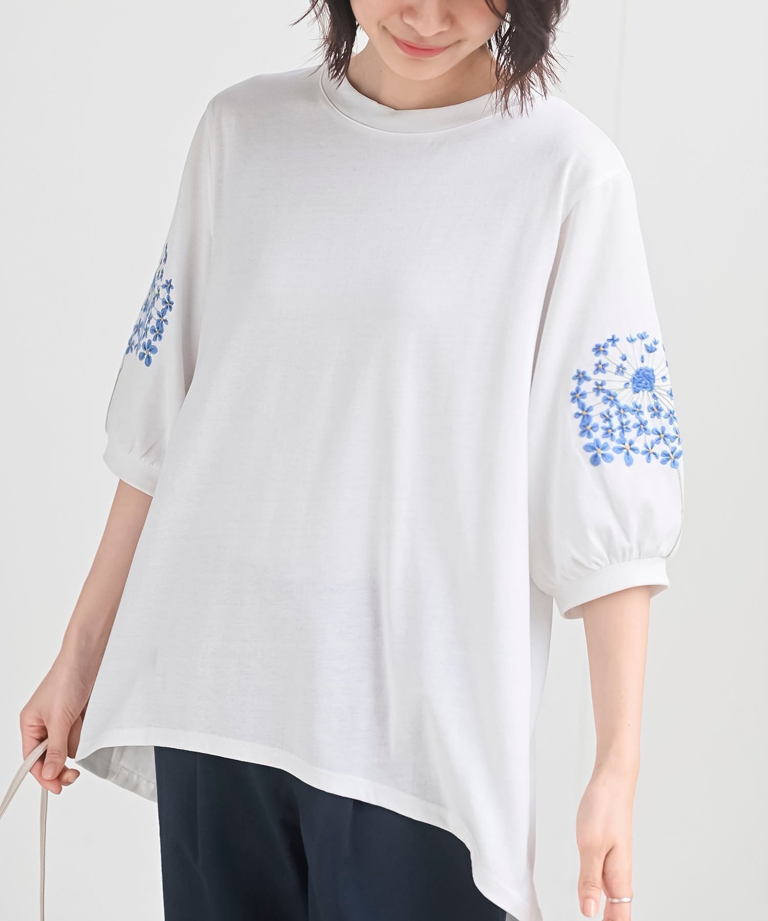 【アールピーエス/rps】の刺繍スリーブ7分袖カットプルオーバー インテリア・キッズ・メンズ・レディースファッション・服の通販 founy(ファニー) 　ファッション　Fashion　レディースファッション　Fashion for Women　トップス・カットソー　Cut & Sew Tops　カジュアルプルオーバー・ニットトップス　Pullovers & Knit Tops / Casual Pullovers　コンシャス　Conscious, Bodycon　シンプル　Simple, Minimal　スリーブ　Sleeve, Long Sleeve / Short Sleeve　フラワー　Flower, Floral　再入荷　Restock / Back in Stock　オフホワイト|ID: prp329100004820169 ipo3291000000035025656