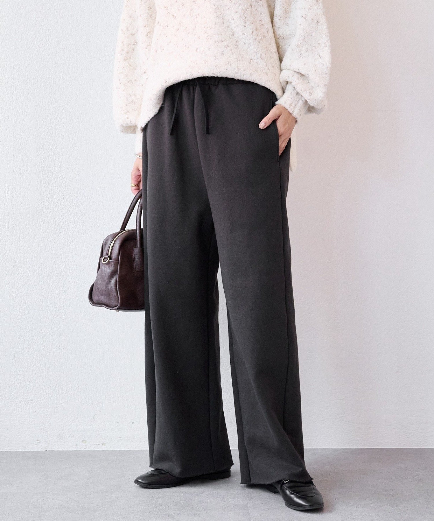 【リヴドロワ/RIVE DROITE】の【リラックスした履き心地】裏起毛スウェットパンツ インテリア・キッズ・メンズ・レディースファッション・服の通販 founy(ファニー) ファッション Fashion レディースファッション Fashion for Women パンツ Pants & Trousers 吸水 Absorbent, Quick-Dry ポケット Pocket, Pocket Detail リラックス Relax, Relaxed Fit ワイド Wide, Wide Fit 再入荷 Restock / Back in Stock おすすめ Recommended / Our Picks チャコールグレー|ID: prp329100004820231 ipo3291000000035026352