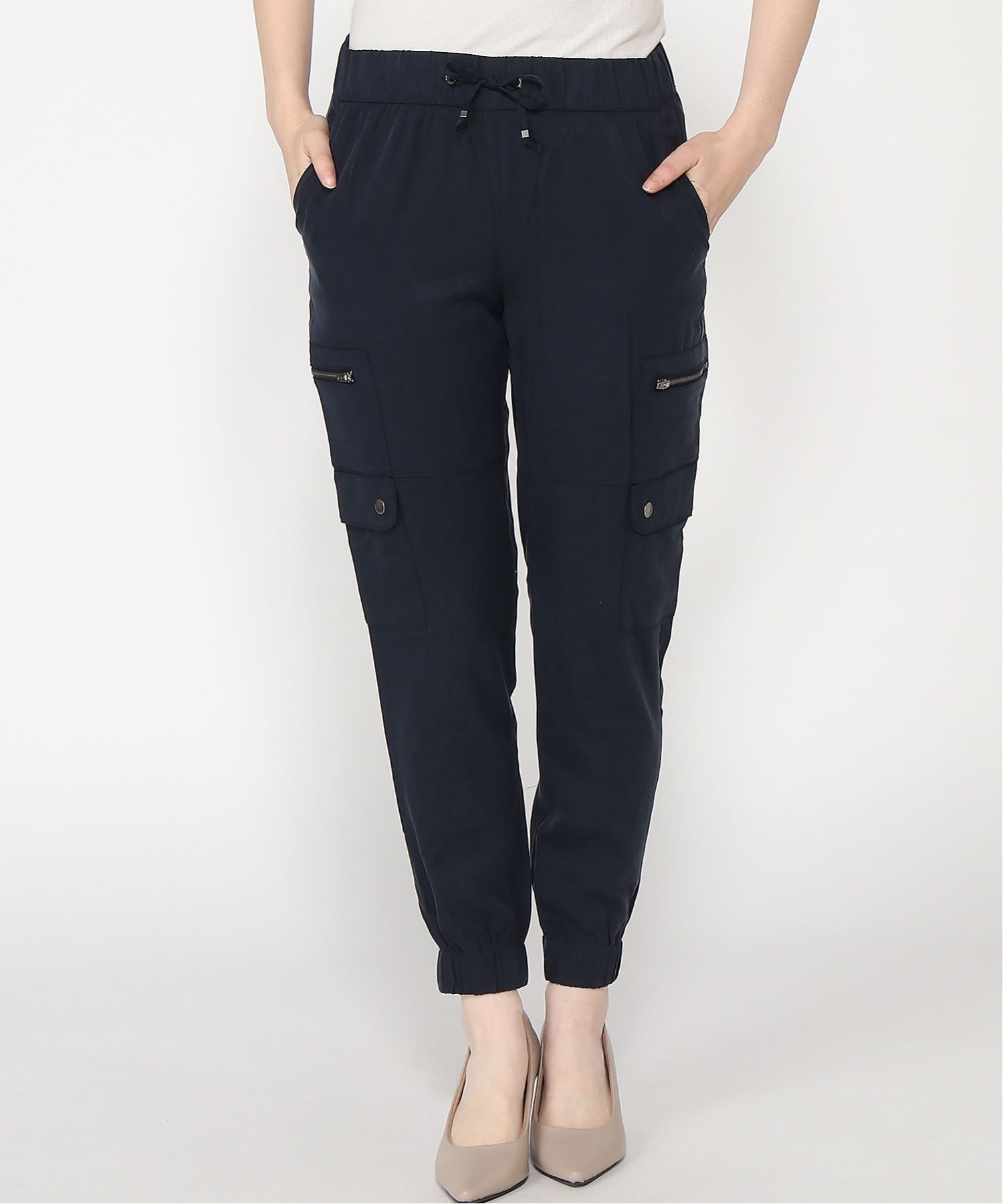 【バナナリパブリック ファクトリーストア/BANANA REPUBLIC FACTORY STORE】のBANANA REPUBLIC FACTORY STORE テンセルソフトカーゴパンツ インテリア・キッズ・メンズ・レディースファッション・服の通販 founy(ファニー) 　ファッション　Fashion　レディースファッション　Fashion for Women　パンツ　Pants & Trousers　カーゴパンツ　Cargo Pants, Utility Pants　ポケット　Pocket, Pocket Detail　NAVY|ID: prp329100004820296 ipo3291000000035027075