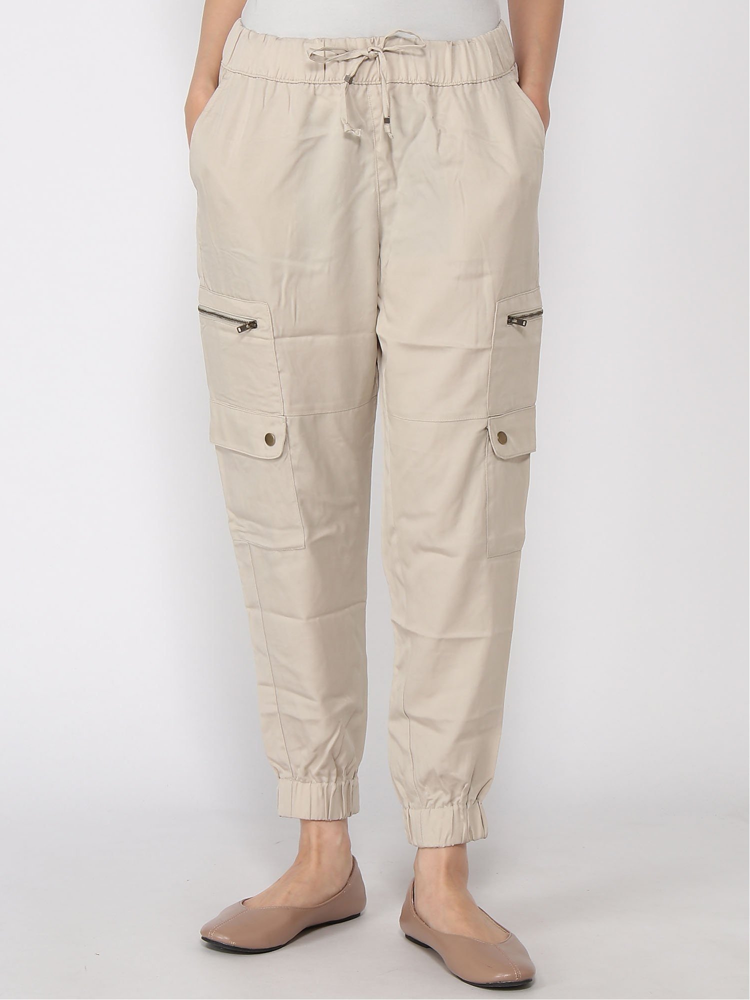 【バナナリパブリック ファクトリーストア/BANANA REPUBLIC FACTORY STORE】のBANANA REPUBLIC FACTORY STORE テンセルソフトカーゴパンツ インテリア・キッズ・メンズ・レディースファッション・服の通販 founy(ファニー) 　ファッション　Fashion　レディースファッション　Fashion for Women　パンツ　Pants & Trousers　カーゴパンツ　Cargo Pants, Utility Pants　ポケット　Pocket, Pocket Detail　NATURAL_STONE_770|ID: prp329100004820296 ipo3291000000035027082