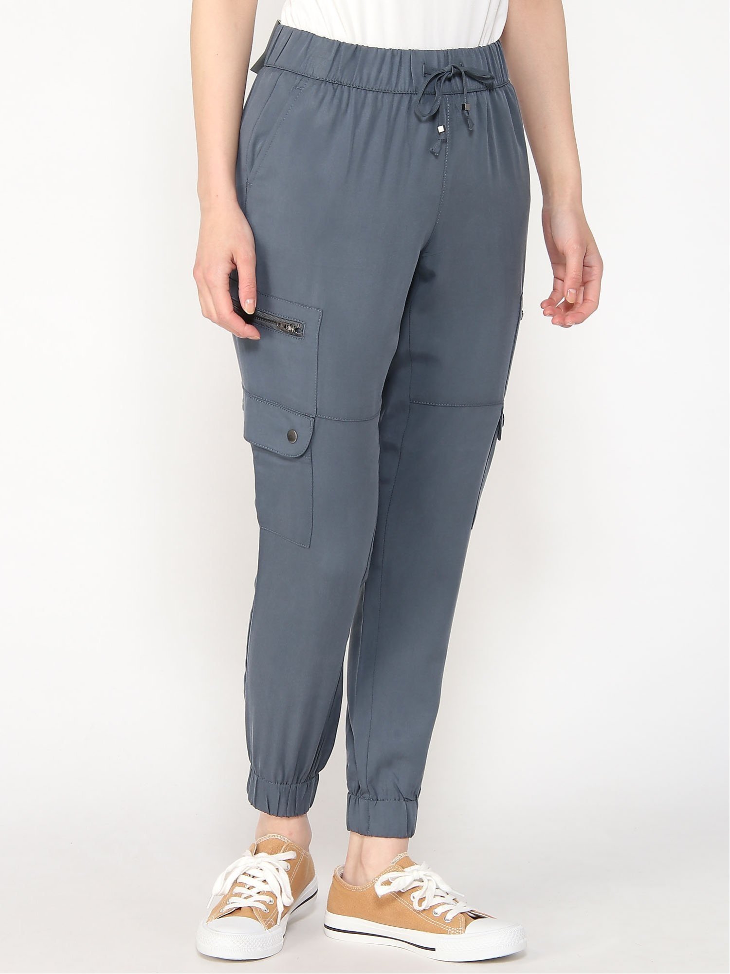 【バナナリパブリック ファクトリーストア/BANANA REPUBLIC FACTORY STORE】のBANANA REPUBLIC FACTORY STORE テンセルソフトカーゴパンツ インテリア・キッズ・メンズ・レディースファッション・服の通販 founy(ファニー) 　ファッション　Fashion　レディースファッション　Fashion for Women　パンツ　Pants & Trousers　カーゴパンツ　Cargo Pants, Utility Pants　ポケット　Pocket, Pocket Detail　STERLING_GREY|ID: prp329100004820296 ipo3291000000035027084