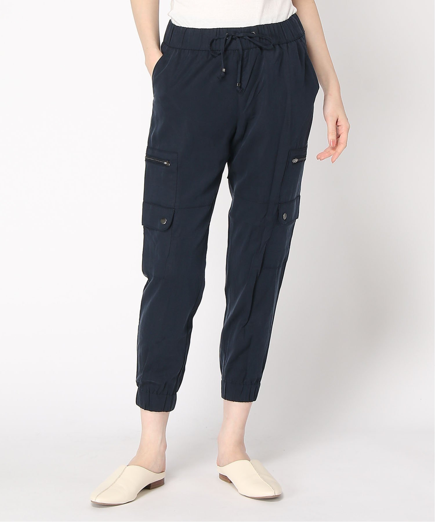 【バナナリパブリック ファクトリーストア/BANANA REPUBLIC FACTORY STORE】のBANANA REPUBLIC FACTORY STORE テンセルソフトカーゴパンツ インテリア・キッズ・メンズ・レディースファッション・服の通販 founy(ファニー) 　ファッション　Fashion　レディースファッション　Fashion for Women　パンツ　Pants & Trousers　カーゴパンツ　Cargo Pants, Utility Pants　ポケット　Pocket, Pocket Detail　NAVY|ID: prp329100004820296 ipo3291000000035027086