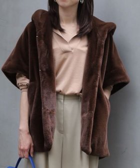 【トゥモローランド/TOMORROWLAND】のスムースファー フーディーポンチョ 人気、トレンドファッション・服の通販 founy(ファニー) ファッション Fashion レディースファッション Fashion for Women アウター Coat / Outerwear Collection ポンチョ・ケープコート Ponchos & Capes ベルベット Velvet, Velvety A/W・秋冬 Autumn/Winter |ID:prp329100004820343