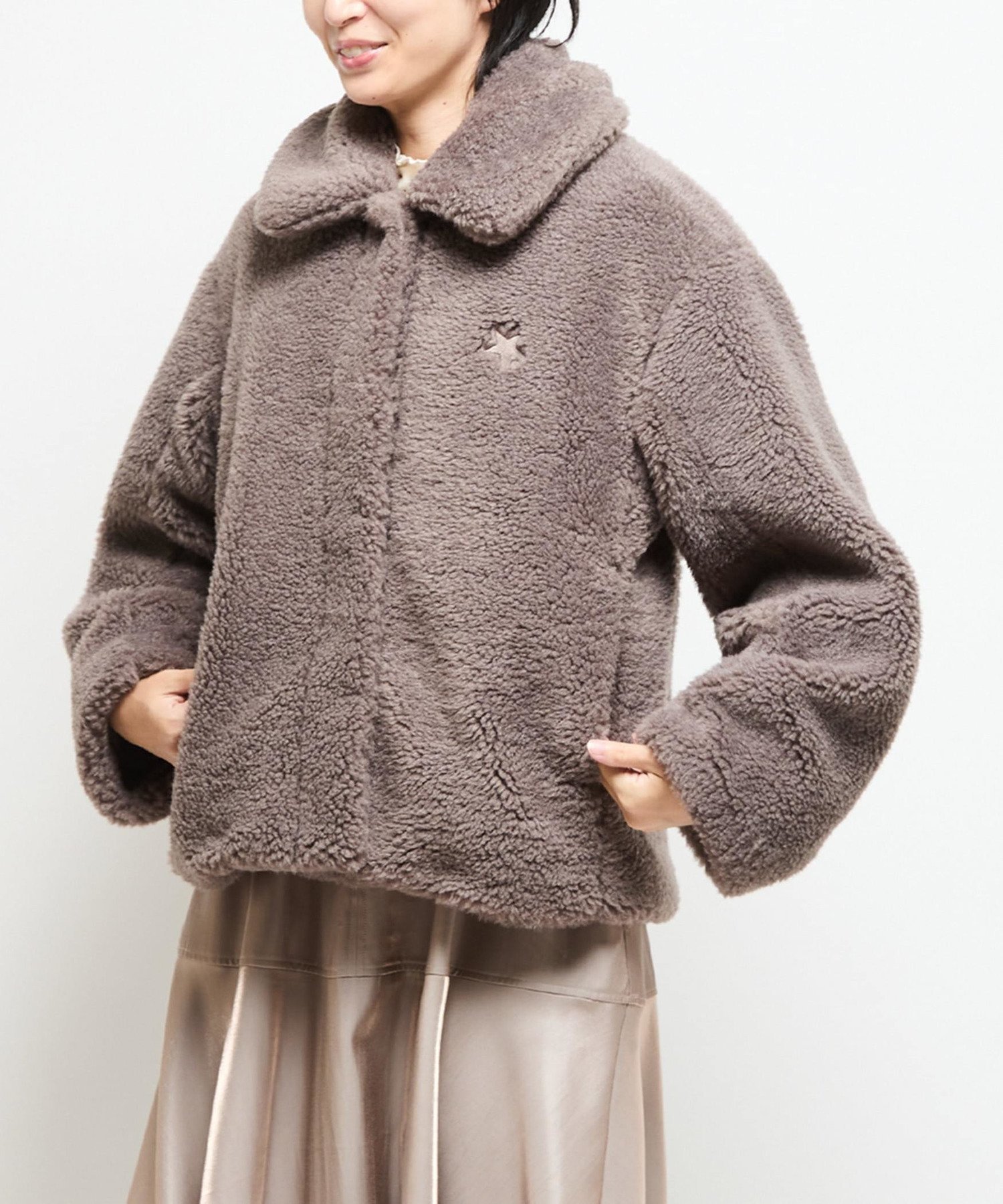 【コンバーストウキョウ/CONVERSE TOKYO】のBOA COLLAR JACKET インテリア・キッズ・メンズ・レディースファッション・服の通販 founy(ファニー) ファッション Fashion レディースファッション Fashion for Women アウター Coat / Outerwear Collection レディースジャケット・軽アウター Jackets おすすめ Recommended / Our Picks インナー Innerwear ジャケット Jacket, Outerwear スウェット / スエット Sweatshirt, Sweatwear デニム Denim, Jeans Material フェミニン Feminine, Girly リラックス Relax, Relaxed Fit ワイド Wide, Wide Fit 軽量 Lightweight, Ultra Light グレイッシュベージュ|ID: prp329100004820388 ipo3291000000035028061