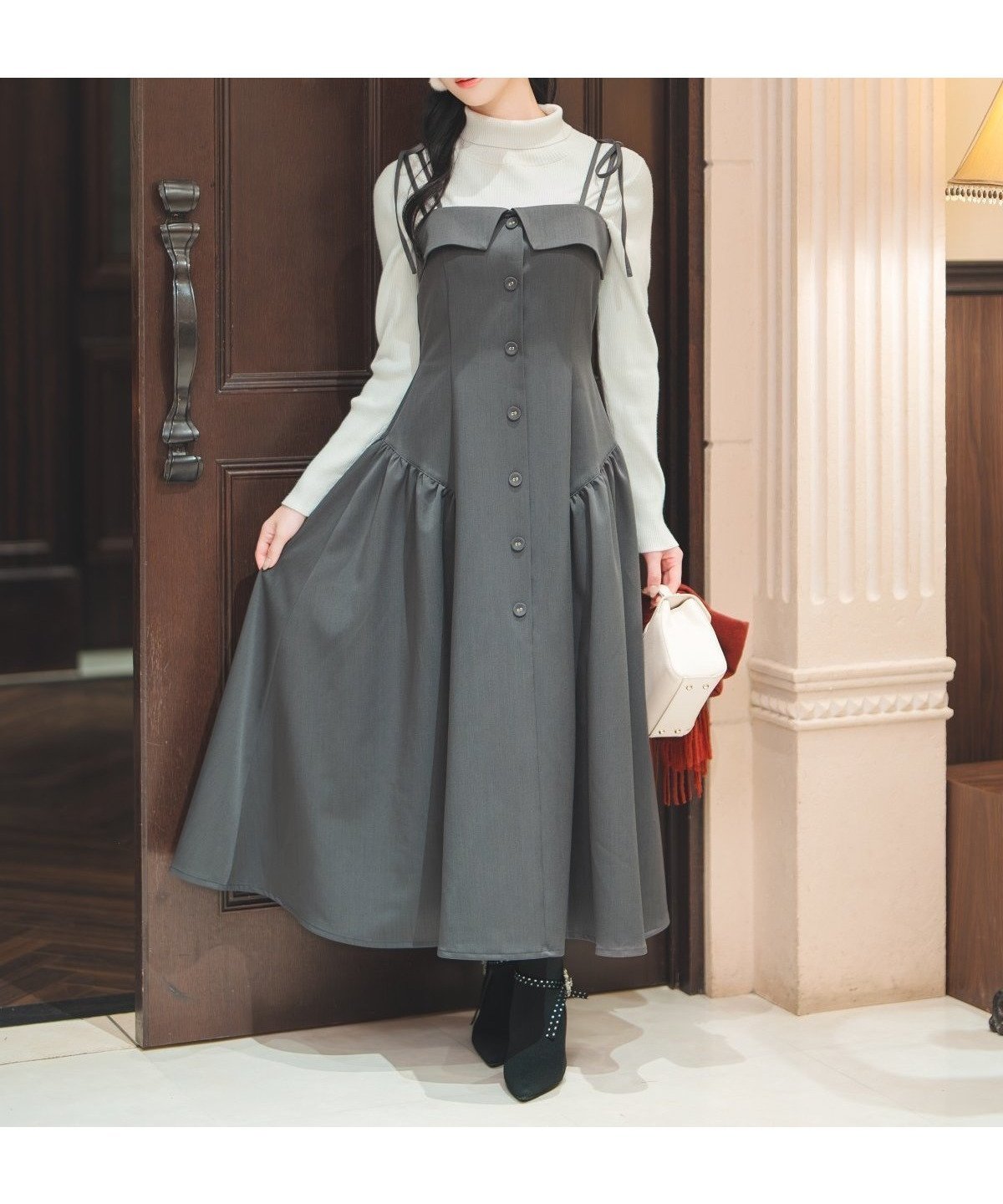 【ウィルセレクション/WILLSELECTION】のギャザー切替ストラップキャミワンピース インテリア・キッズ・メンズ・レディースファッション・服の通販 founy(ファニー) 　ファッション　Fashion　レディースファッション　Fashion for Women　ワンピース　Dresses　キャミソールワンピース　Camisole Dresses　インナー　Innerwear　キャミワンピース　Cami Dress, Slip Dress　ギャザー　Gathered, Ruffled　シャーリング　Shirring, Ruched　ショルダー　Shoulder, Shoulder Strap　リボン　Ribbon, Bow　エレガント 上品　Elegant　切替　Switching, Contrast Panel　チャコールグレー|ID: prp329100004820476 ipo3291000000035029005