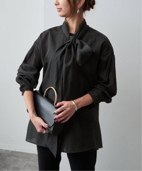 【ヴェルメイユ パー イエナ/VERMEIL par iena】のシャンブレーツイルボウブラウス 人気、トレンドファッション・服の通販 founy(ファニー) ファッション Fashion レディースファッション Fashion for Women トップス・カットソー Cut & Sew Tops シャツ・ブラウス・オフィスカジュアル Elegant Blouses & Button-Ups 2025年 2025 2025-2026秋冬・A/W Autumn/Winter 2025–26 AW25–26 インナー Innerwear クラシカル Classical, Vintage-Inspired シャーリング Shirring, Ruched ジャケット Jacket, Outerwear セレモニー Ceremony バランス Balance, Style Balance モダン Modern, Contemporary ヨーク Yoke, Yoke Design リボン Ribbon, Bow エレガント 上品 Elegant ビジネス 仕事 通勤 Business / Work / Commuting |ID:prp329100004820480