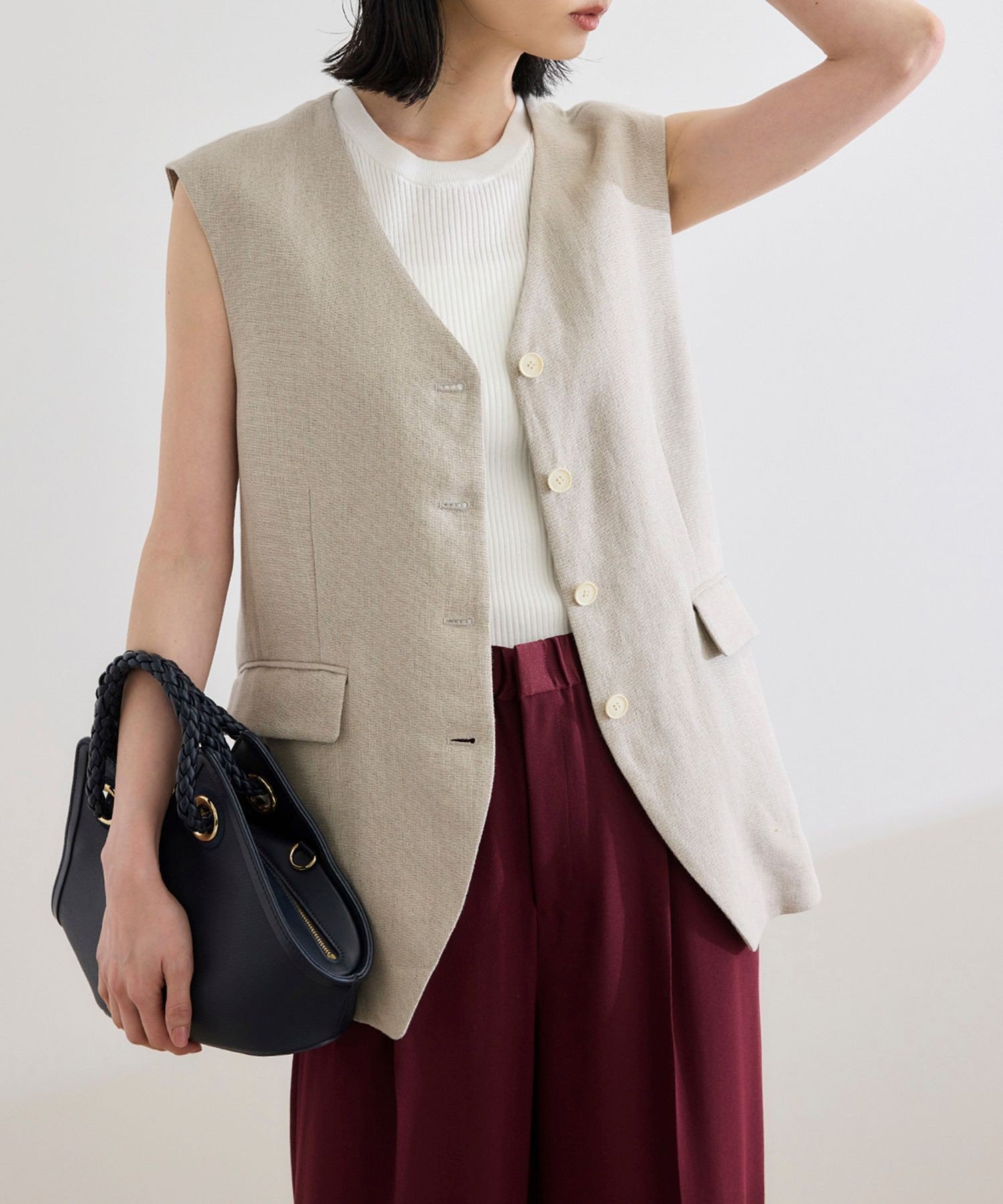 【ロペ/ROPE'】の尾州リネンオーバーロングジレ インテリア・キッズ・メンズ・レディースファッション・服の通販 founy(ファニー) 　ファッション　Fashion　レディースファッション　Fashion for Women　アウター　Coat / Outerwear Collection　トップス・カットソー　Cut & Sew Tops　ベスト&ジレ / 重ね着スタイル　Vests & Gilets　おすすめ　Recommended / Our Picks　エレガント 上品　Elegant　キャミソール　Camisole, Spaghetti Strap Top　シンプル　Simple, Minimal　スプリング　Spring, Spring Collection　タンク　Tank Top, Sleeveless Top　バランス　Balance, Style Balance　ポケット　Pocket, Pocket Detail　リネン　Linen, Linen Fabric　ベージュ(27)|ID: prp329100004820565 ipo3291000000035030000