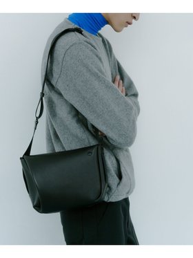 【カンペール/CAMPER】のカンペール HECTOR ショルダーバッグ 人気、トレンドファッション・服の通販 founy(ファニー) ファッション Fashion レディースファッション Fashion for Women バッグ Bags 2025年 2025 2025-2026秋冬・A/W Autumn/Winter 2025–26 AW25–26 アシンメトリー Asymmetrical Style ショルダー Shoulder, Shoulder Strap ダブル Double, Double-Breasted フェイス Face, Facial Design ポケット Pocket, Pocket Detail マグネット Magnet, Magnetic Closure |ID:prp329100004820649