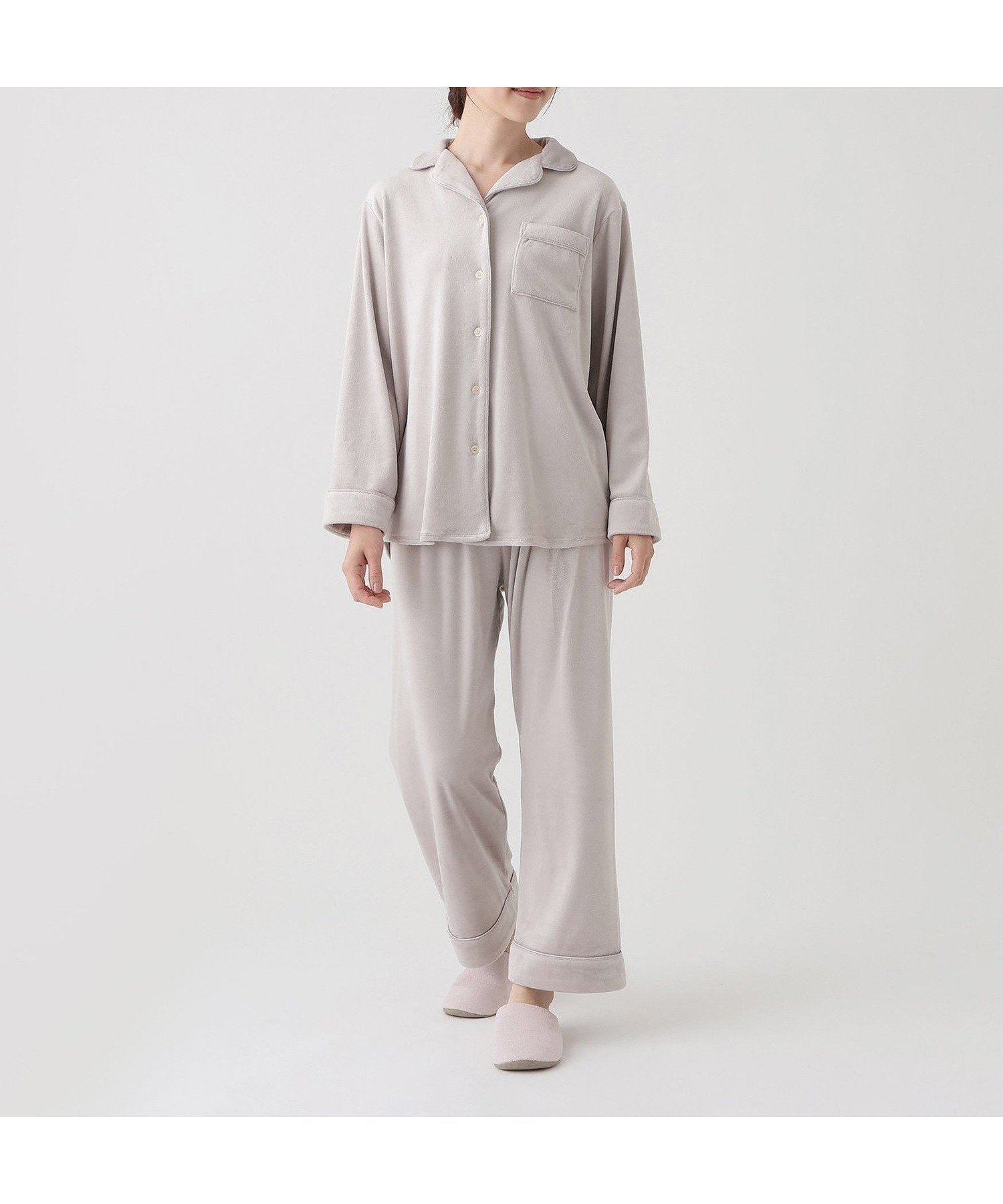 【アフタヌーンティー リビング/Afternoon Tea LIVING】のベロアパジャマセット インテリア・キッズ・メンズ・レディースファッション・服の通販 founy(ファニー) 　ファッション　Fashion　レディースファッション　Fashion for Women　トップス・カットソー　Cut & Sew Tops　ベロアトップス　Velour Tops / Velvet-Look Items　おすすめ　Recommended / Our Picks　なめらか　Smooth, Silky Texture　シンプル　Simple, Minimal　ドローコード　Drawcord, Drawstring Cord　パジャマ　Pajamas, Sleepwear　ベロア　Velour, Soft Velvet　ベージュ|ID: prp329100004820740 ipo3291000000035032158