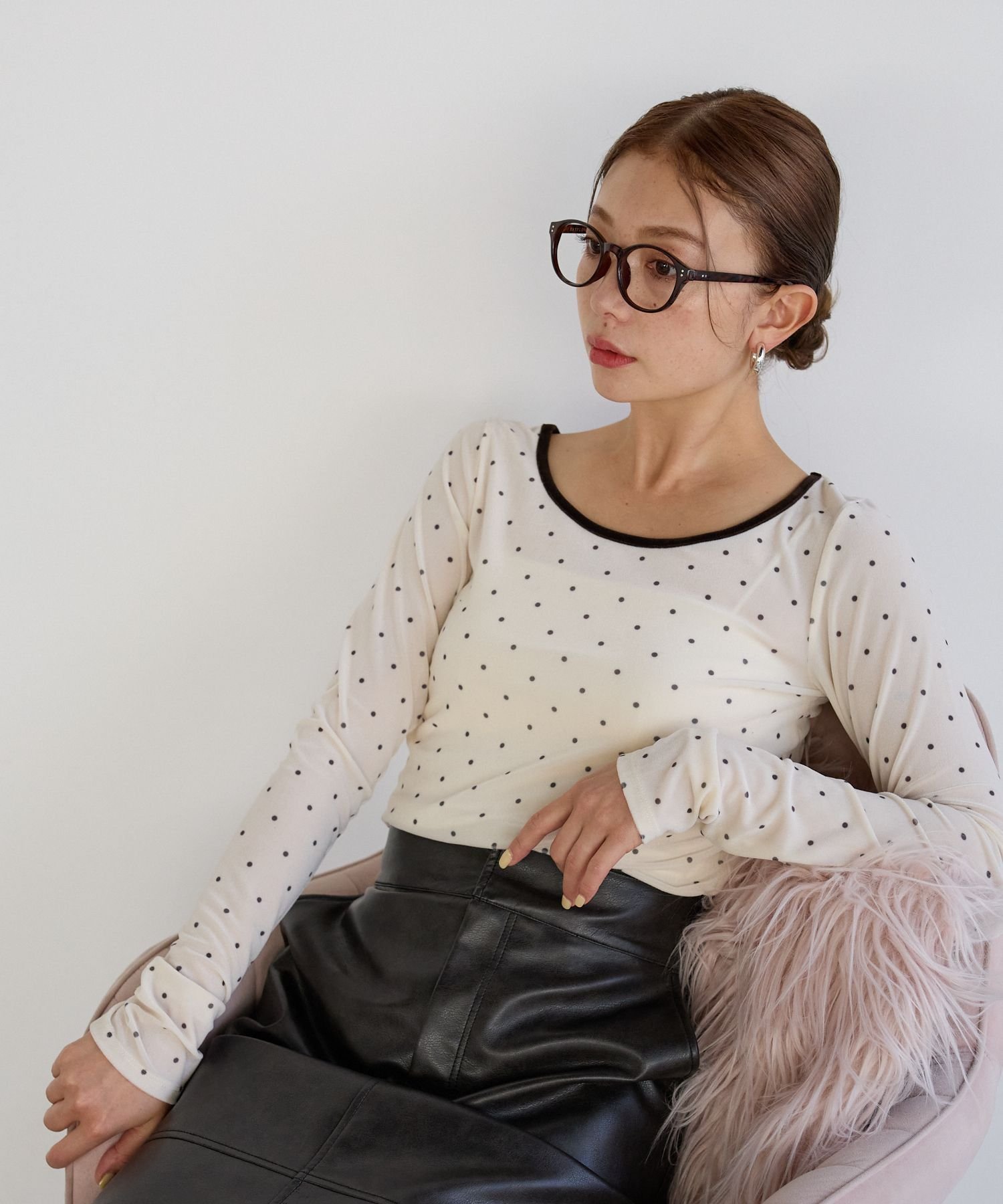 【ベイフロー/BAYFLOW】のWEB限定 ドットベロアロングスリーブ 人気、トレンドファッション・服の通販 founy(ファニー) 　ファッション　Fashion　レディースファッション　Fashion for Women　トップス・カットソー　Cut & Sew Tops　ベロアトップス　Velour Tops / Velvet-Look Items　おすすめ　Recommended / Our Picks　インナー　Innerwear　ストレッチ　Stretch, Stretchy Fabric　ドット　Polka Dot, Dot Pattern　プリント　Print, Printed Pattern　ベロア　Velour, Soft Velvet　 other-1|ID: prp329100004820752 ipo3291000000035032284