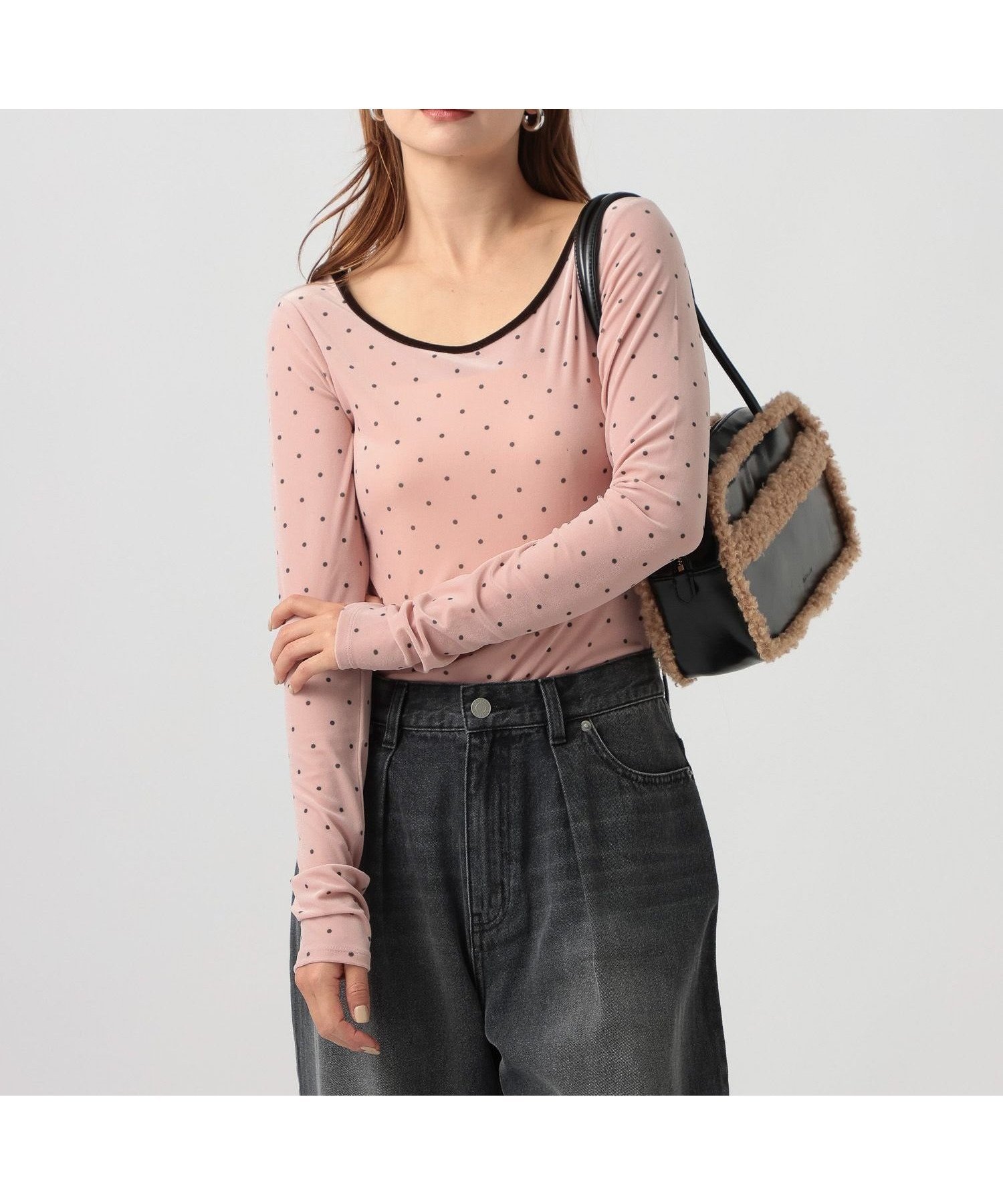 【ベイフロー/BAYFLOW】のWEB限定 ドットベロアロングスリーブ インテリア・キッズ・メンズ・レディースファッション・服の通販 founy(ファニー) 　ファッション　Fashion　レディースファッション　Fashion for Women　トップス・カットソー　Cut & Sew Tops　ベロアトップス　Velour Tops / Velvet-Look Items　おすすめ　Recommended / Our Picks　インナー　Innerwear　ストレッチ　Stretch, Stretchy Fabric　ドット　Polka Dot, Dot Pattern　プリント　Print, Printed Pattern　ベロア　Velour, Soft Velvet　ピンク20|ID: prp329100004820752 ipo3291000000035032289