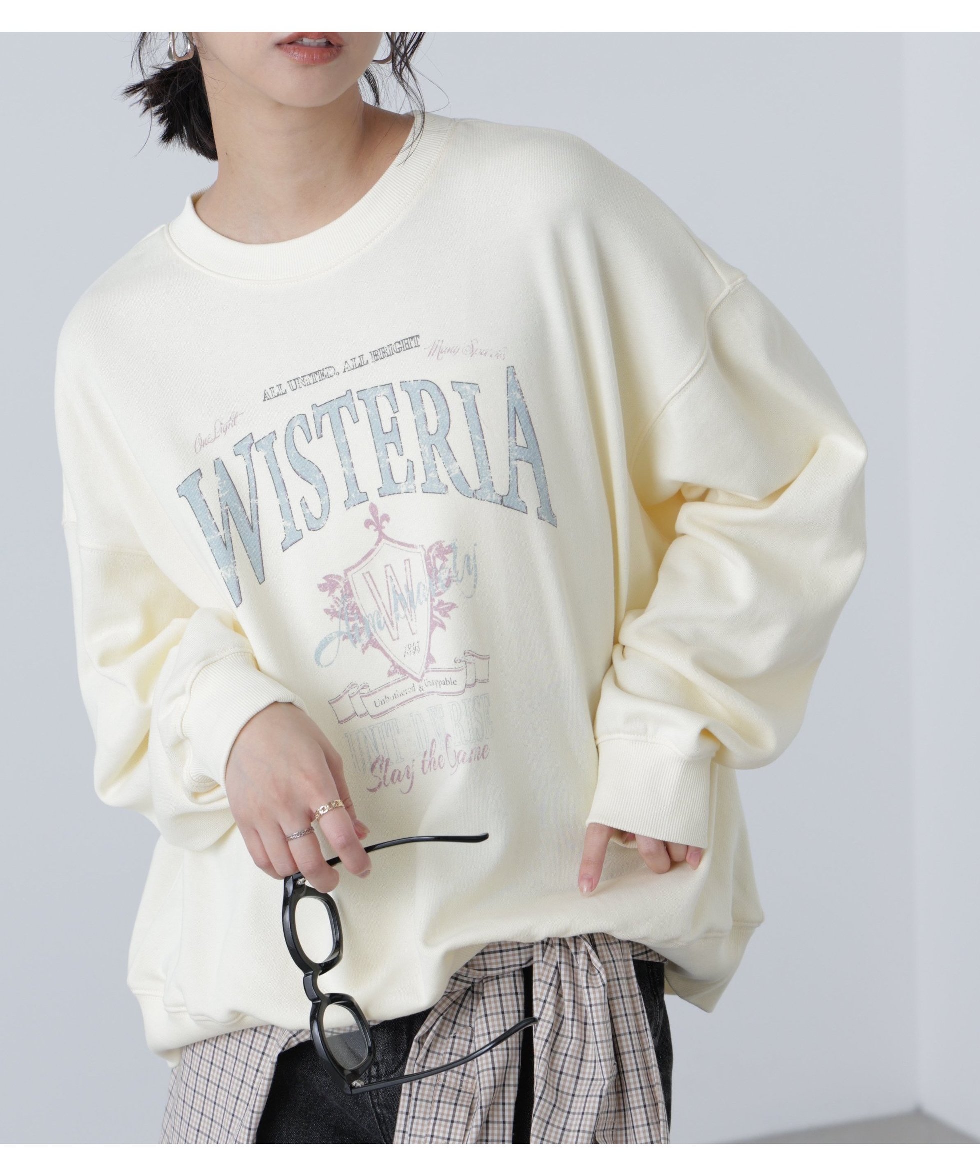 【フリーズマート/FREE'S MART】のアソートカレッジロゴビッグスウェット インテリア・キッズ・メンズ・レディースファッション・服の通販 founy(ファニー) 　ファッション　Fashion　レディースファッション　Fashion for Women　トップス・カットソー　Cut & Sew Tops　レディースパーカー・カジュアルフーディー　Casual Hoodies & Sweatshirts　スウェット・クルーネックトップス　Sweatshirts & Crewnecks / Relaxed Fit Sweat Tops　おすすめ　Recommended / Our Picks　グラフィック　Graphic, Graphic Design　パステル　Pastel, Soft Color　ビッグ　Big, Oversized　フラワー　Flower, Floral　モチーフ　Motif, Design Theme　イエロー1|ID: prp329100004820779 ipo3291000000035032640