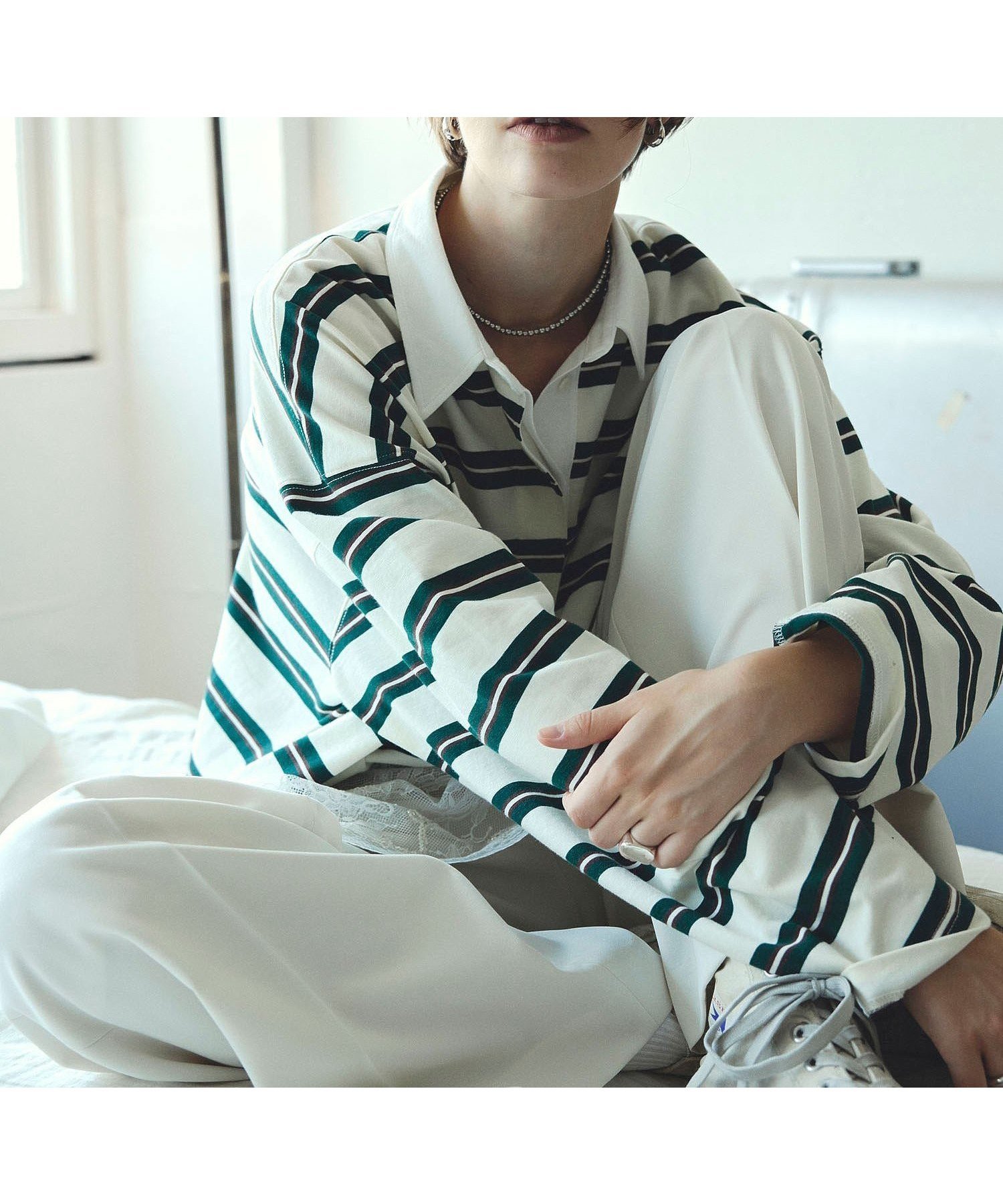 【ローズバッド/ROSE BUD】のSTRIPED RUGBY SHIRT インテリア・キッズ・メンズ・レディースファッション・服の通販 founy(ファニー) 　ファッション　Fashion　レディースファッション　Fashion for Women　トップス・カットソー　Cut & Sew Tops　シャツ・ブラウス・オフィスカジュアル　Elegant Blouses & Button-Ups　おすすめ　Recommended / Our Picks　ショート　Short, Short Length　シンプル　Simple, Minimal　バランス　Balance, Style Balance　ビッグ　Big, Oversized　ボトム　Bottoms, Lower Wear　ボーダー　Border, Stripe　秋　Autumn　長袖　Long Sleeve, Full Sleeve　WHITE|ID: prp329100004820801 ipo3291000000035032957