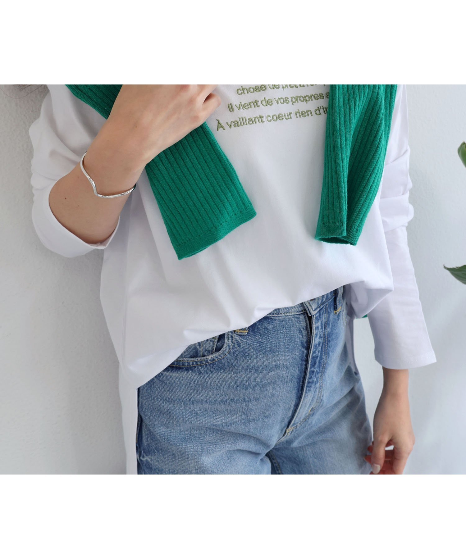 【アンドミー/andme】の無地 ボーダー ロゴ刺繍 コットン 長袖 Tシャツ インテリア・キッズ・メンズ・レディースファッション・服の通販 founy(ファニー) 　ファッション　Fashion　レディースファッション　Fashion for Women　トップス・カットソー　Cut & Sew Tops　シャツ・ブラウス・オフィスカジュアル　Elegant Blouses & Button-Ups　ロングTシャツ・Tシャツ　Longline T-Shirts & Tees　ショルダー　Shoulder, Shoulder Strap　ドロップ　Drop Shoulder, Dropped Style　人気　Popular, Best Seller　長袖　Long Sleeve, Full Sleeve　バランス　Balance, Style Balance　ベーシック　Basic, Essential　ボーダー　Border, Stripe　無地　Plain, Solid Color　ロング　Long, Long-Length　楽ちん　Easy Fit, Comfortable　ワイド　Wide, Wide Fit　おすすめ　Recommended / Our Picks　オフホワイト×ライム|ID: prp329100004820808 ipo3291000000035033033