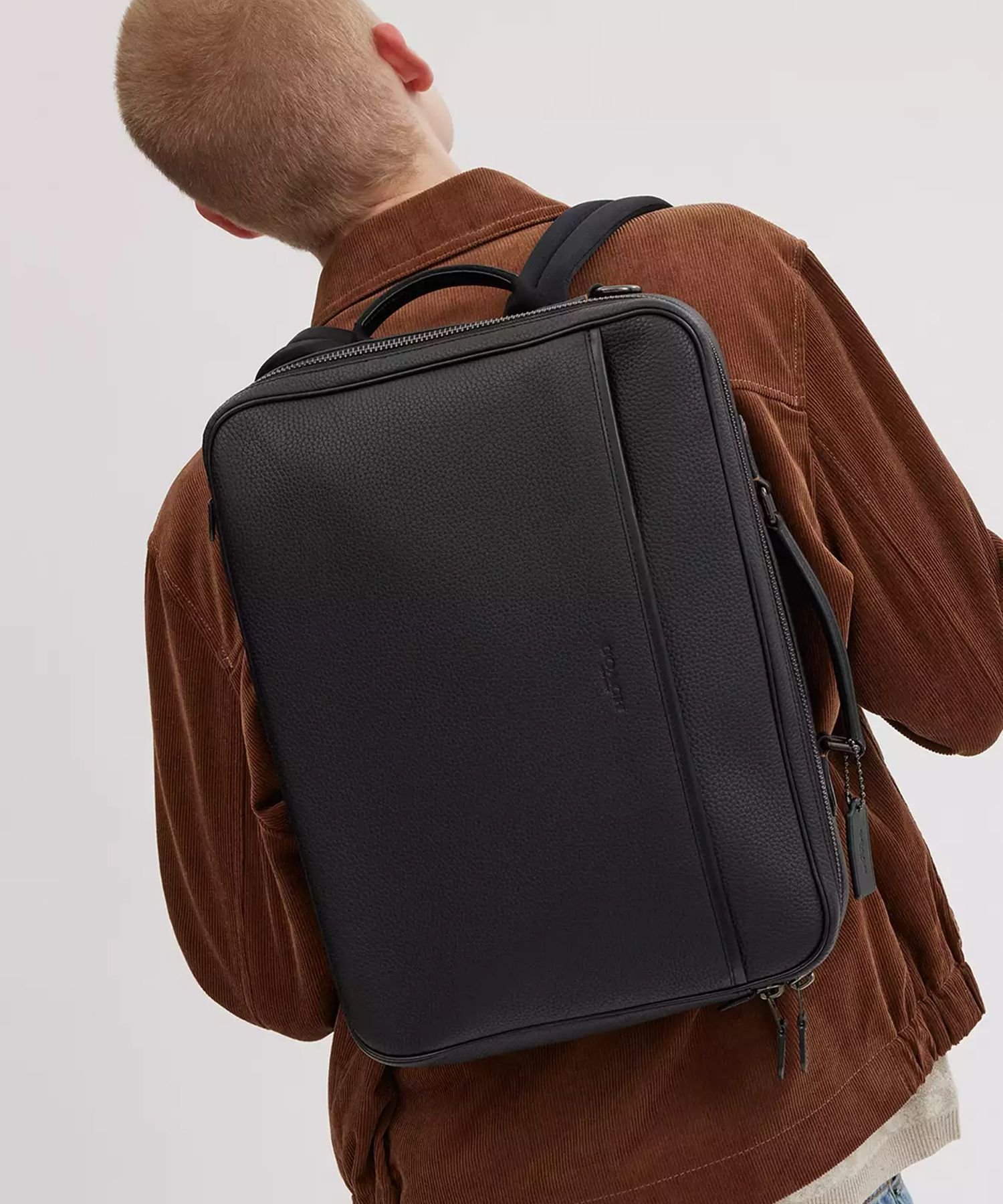 【コーチ/COACH / MEN】の【公式】ゴッサム コンバーチブル ブリーフ 人気、トレンドファッション・服の通販 founy(ファニー) 　ファッション　Fashion　メンズファッション　Fashion for Men　クラシック　Classic, Timeless Style　ジップ　Zip, Zipper　ニューヨーク　New York, NYC Style　ポケット　Pocket, Pocket Detail　ラップ　Wrap, Wrap Design　おすすめ　Recommended / Our Picks　ギフト プレゼント　Gift / Present　ビジネス 仕事 通勤　Business / Work / Commuting　 other-1|ID: prp329100004820809 ipo3291000000035033018