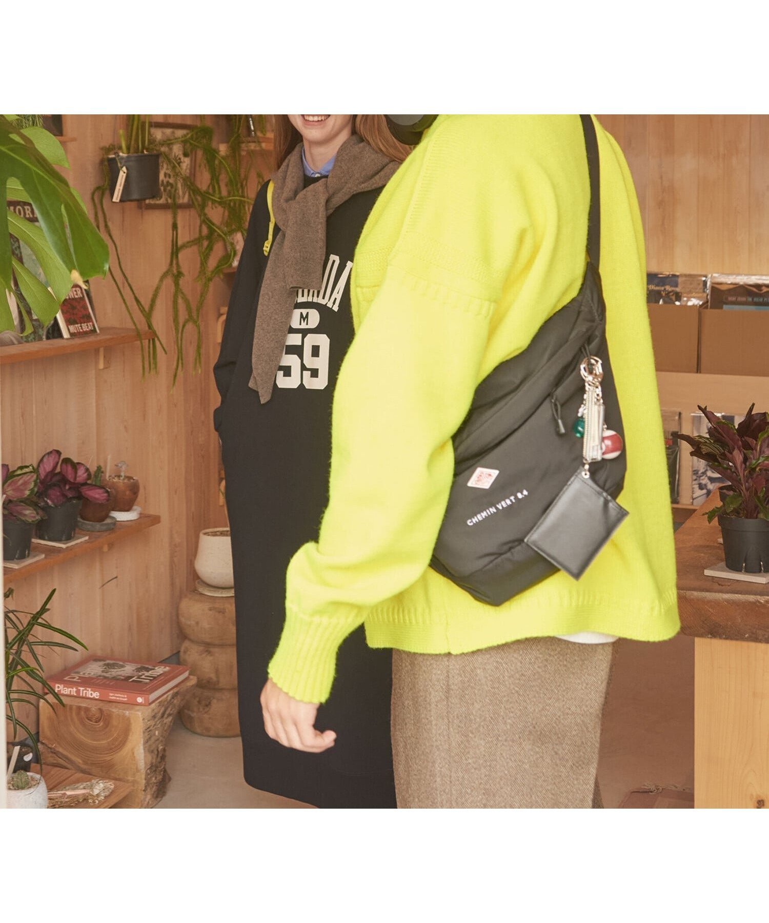 【ビショップ/Bshop】のボディバッグ CHEMIN VERT 8.4 インテリア・キッズ・メンズ・レディースファッション・服の通販 founy(ファニー) 　ファッション　Fashion　レディースファッション　Fashion for Women　軽量　Lightweight, Ultra Light　シンプル　Simple, Minimal　タフタ　Taffeta, Structured Fabric　フランス　France, French　ポケット　Pocket, Pocket Detail　ワーク　Workwear, Utility Style　OLIVE|ID: prp329100004820818 ipo3291000000035033115