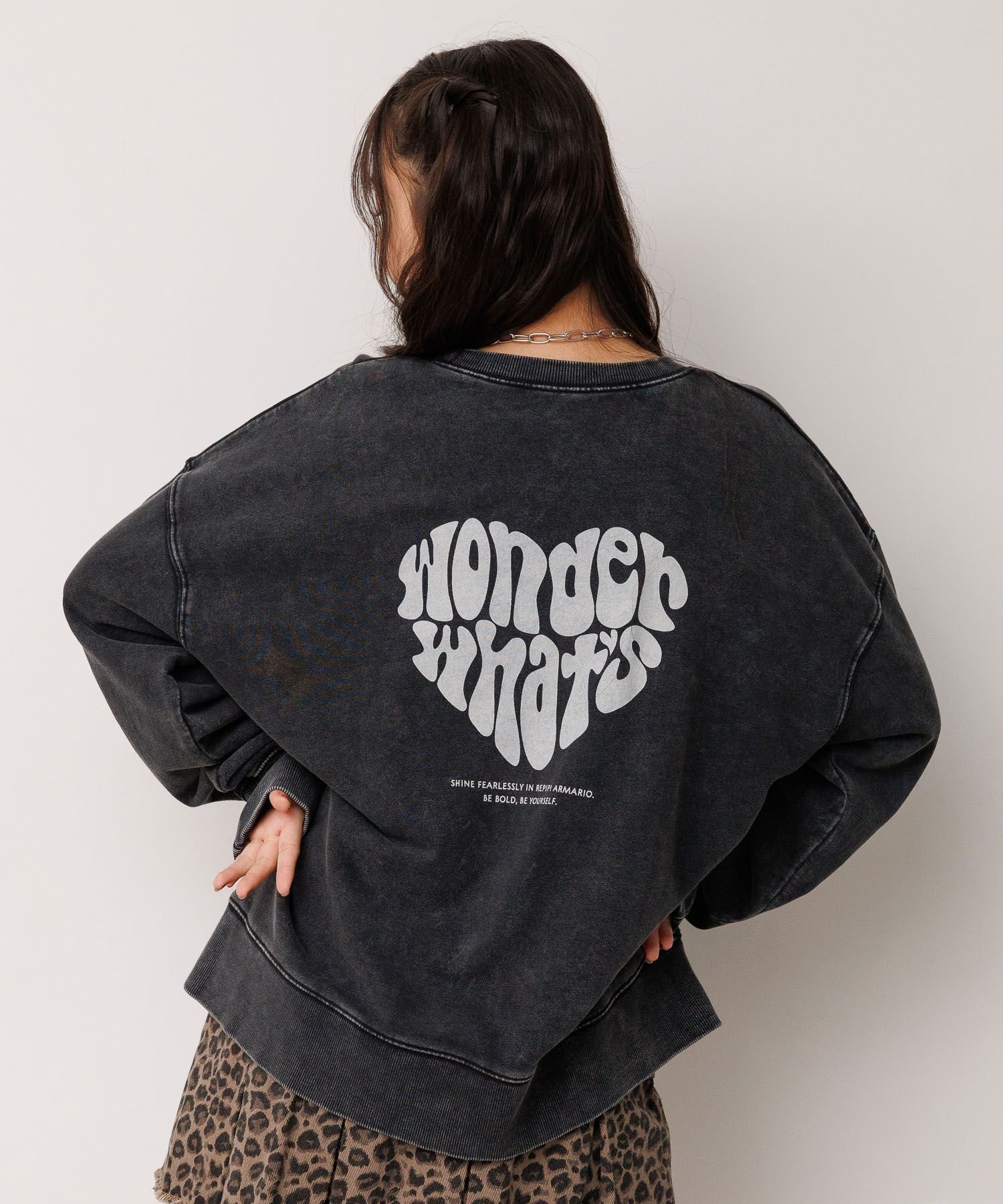 【レピピアルマリオ/repipi armario / KIDS】の【7デザイン】AcidWashルーズスウェット インテリア・キッズ・メンズ・レディースファッション・服の通販 founy(ファニー) 　ファッション　Fashion　キッズファッション　Fashion for Kids　おすすめ　Recommended / Our Picks　コーデュロイ　Corduroy, Cord Fabric　スウェット / スエット　Sweatshirt, Sweatwear　スニーカー　Sneakers, Trainers　デニム　Denim, Jeans Material　フリル　Frill, Ruffle　フロント　Front, Front Design　ボトム　Bottoms, Lower Wear　ルーズ　Loose, Oversized　ロング　Long, Long-Length　ヴィンテージ　Vintage Style　A/W・秋冬　Autumn/Winter　Acidブラック×ハート03|ID: prp329100004820829 ipo3291000000035033217