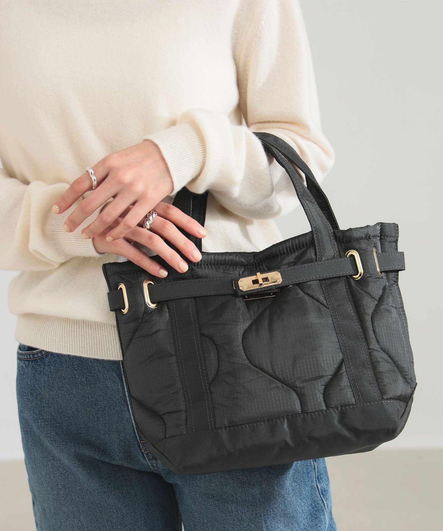 【デミルクス ビームス/Demi-Luxe BEAMS】のsita parantica / ナイロン キルト トートバッグ S インテリア・キッズ・メンズ・レディースファッション・服の通販 founy(ファニー) 　ファッション　Fashion　レディースファッション　Fashion for Women　バッグ　Bags　インナー　Innerwear　ヴィンテージ　Vintage Style　キルト　Quilt, Quilted Fabric　クラシック　Classic, Timeless Style　ポケット　Pocket, Pocket Detail　エレガント 上品　Elegant　GREY|ID: prp329100004820847 ipo3291000000035033374