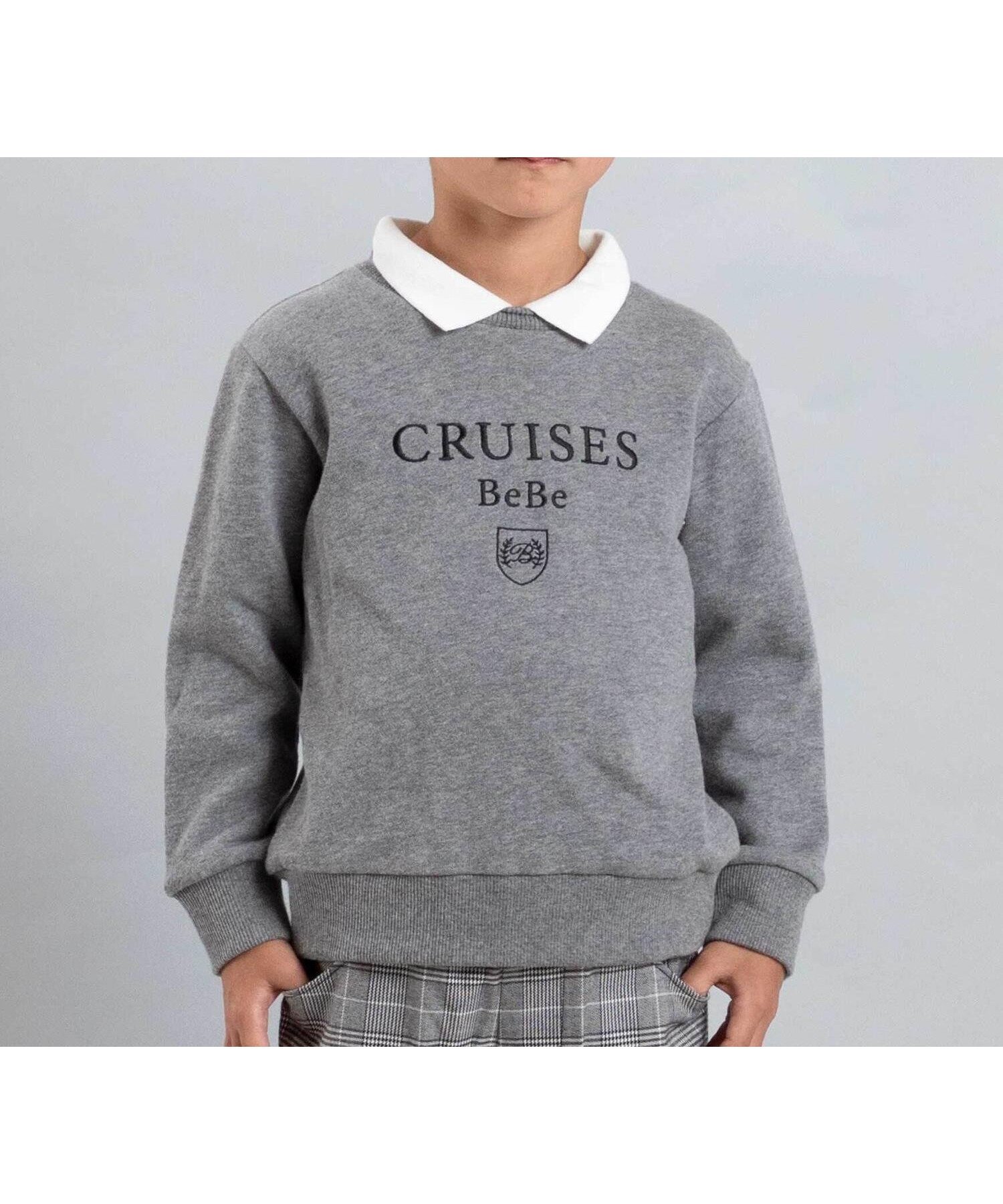 【ベベ オンライン ストア/BEBE ONLINE STORE / KIDS】のCRUISESロゴ刺しゅう襟付きトレーナー(100~150cm) 人気、トレンドファッション・服の通販 founy(ファニー) 　ファッション　Fashion　キッズファッション　Fashion for Kids　クラシカル　Classical, Vintage-Inspired　クール　Cool, Chic　コレクション　Collection, Seasonal Line　シンプル　Simple, Minimal　ジャケット　Jacket, Outerwear　トレーナー　Sweatshirt, Trainer　ベーシック　Basic, Essential　モノトーン　Monotone, Black and White　リボン　Ribbon, Bow　ワンポイント　One Point, Statement Accent　A/W・秋冬　Autumn/Winter　おすすめ　Recommended / Our Picks　エレガント 上品　Elegant　2025年　2025　2025-2026秋冬・A/W　Autumn/Winter 2025–26 AW25–26　 other-1|ID: prp329100004820848 ipo3291000000035033376
