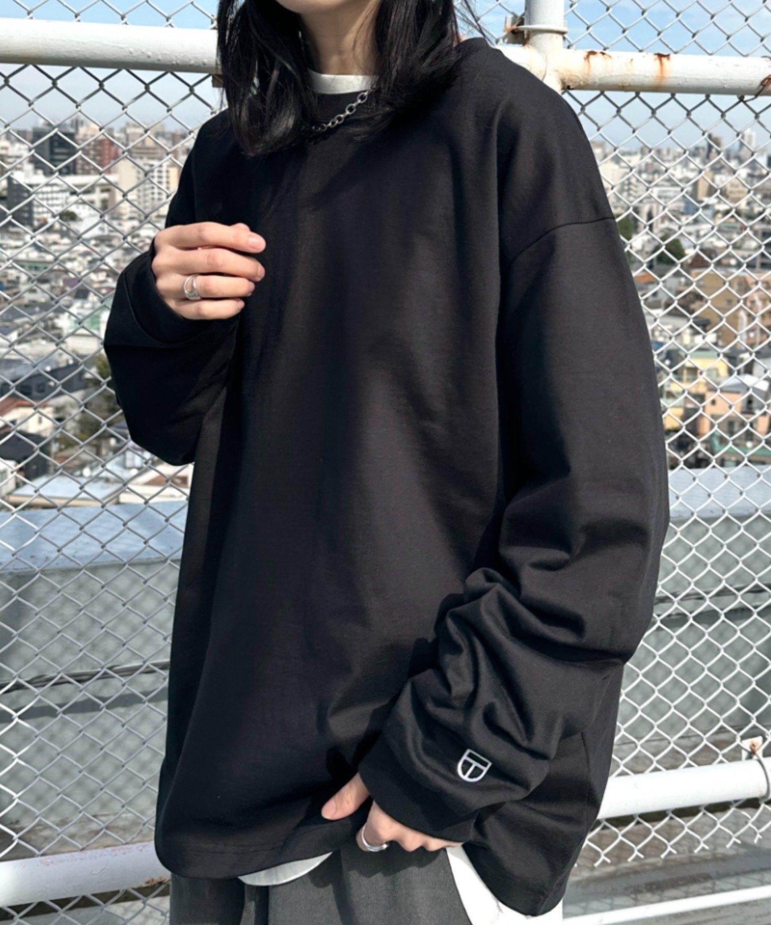 【アウトフィッター ラボ/Outfitter lab】のNEWTRAL(ニュートラル)/212 9.8oz Super Heavy Emblem LS T インテリア・キッズ・メンズ・レディースファッション・服の通販 founy(ファニー) 　ファッション　Fashion　レディースファッション　Fashion for Women　インナー　Innerwear　カットソー　Cut and Sewn Top　シンプル　Simple, Minimal　スウェット / スエット　Sweatshirt, Sweatwear　スタンダード　Standard, Basic　定番　Standard, Basic Item　なめらか　Smooth, Silky Texture　長袖　Long Sleeve, Full Sleeve　パフォーマンス　Performance, Active Function　ベーシック　Basic, Essential　メンズ　Men's, Menswear　無地　Plain, Solid Color　冬　Winter / This Winter　おすすめ　Recommended / Our Picks　エレガント 上品　Elegant　ブラック|ID: prp329100004820997 ipo3291000000035035054
