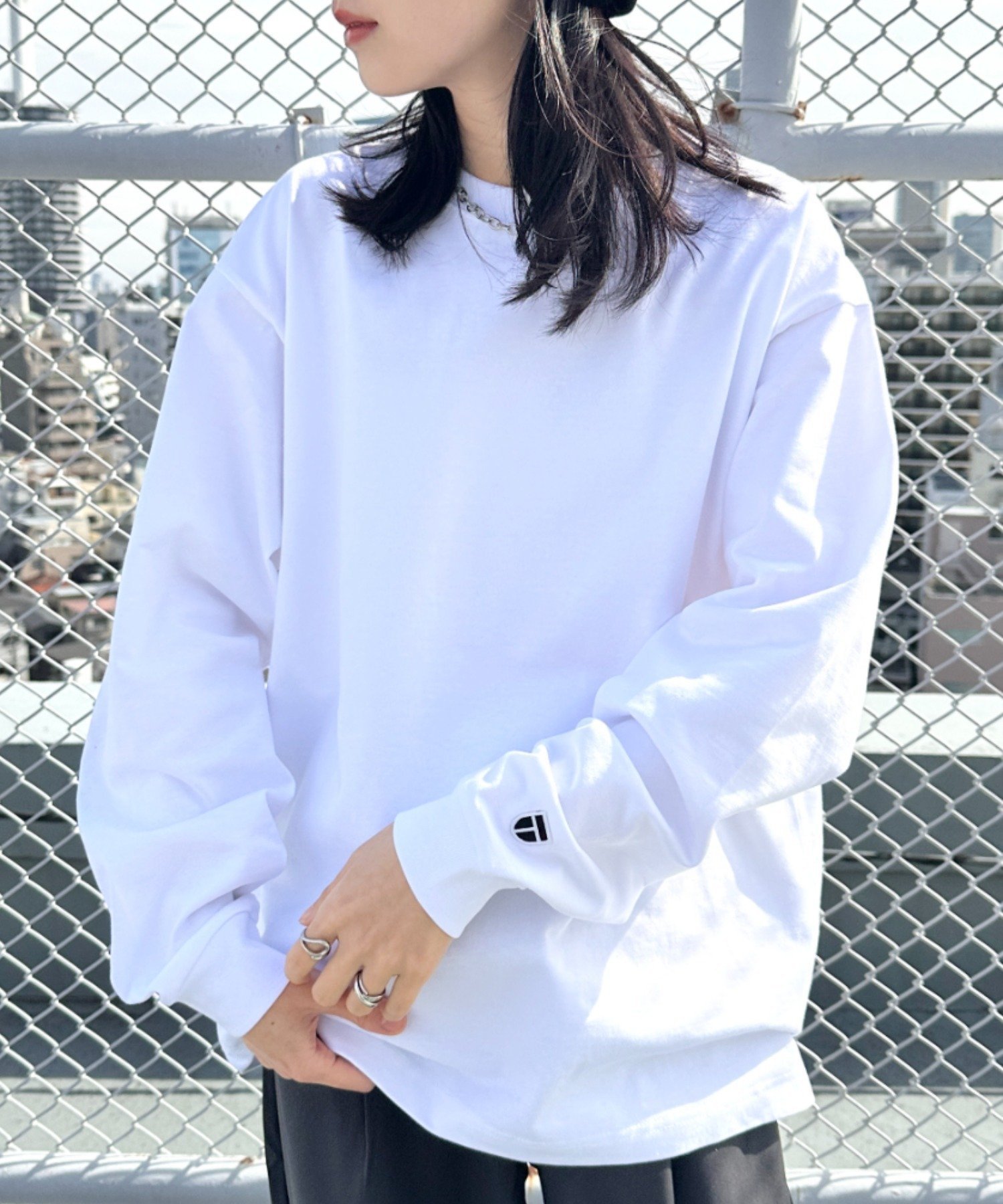 【アウトフィッター ラボ/Outfitter lab】のNEWTRAL(ニュートラル)/212 9.8oz Super Heavy Emblem LS T インテリア・キッズ・メンズ・レディースファッション・服の通販 founy(ファニー) 　ファッション　Fashion　レディースファッション　Fashion for Women　インナー　Innerwear　カットソー　Cut and Sewn Top　シンプル　Simple, Minimal　スウェット / スエット　Sweatshirt, Sweatwear　スタンダード　Standard, Basic　定番　Standard, Basic Item　なめらか　Smooth, Silky Texture　長袖　Long Sleeve, Full Sleeve　パフォーマンス　Performance, Active Function　ベーシック　Basic, Essential　メンズ　Men's, Menswear　無地　Plain, Solid Color　冬　Winter / This Winter　おすすめ　Recommended / Our Picks　エレガント 上品　Elegant　ホワイト|ID: prp329100004820997 ipo3291000000035035057