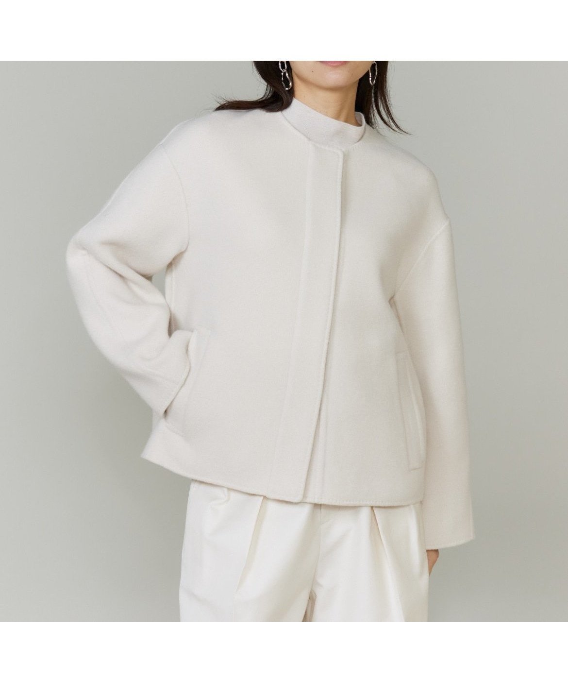 【イネド/INED】のノーカラーショートコート インテリア・キッズ・メンズ・レディースファッション・服の通販 founy(ファニー) 　ファッション　Fashion　レディースファッション　Fashion for Women　アウター　Coat / Outerwear Collection　コート・ロングコート・ピーコート　Long Coats, Peacoats & More　コンパクト　Compact, Small Size　ショルダー　Shoulder, Shoulder Strap　ショート　Short, Short Length　スマート　Smart, Elegant　ドロップ　Drop Shoulder, Dropped Style　ハンド　Hand, Handmade　バランス　Balance, Style Balance　フロント　Front, Front Design　ポケット　Pocket, Pocket Detail　メルトン　Melton, Heavy Wool　リラックス　Relax, Relaxed Fit　アイボリー|ID: prp329100004821039 ipo3291000000035035630