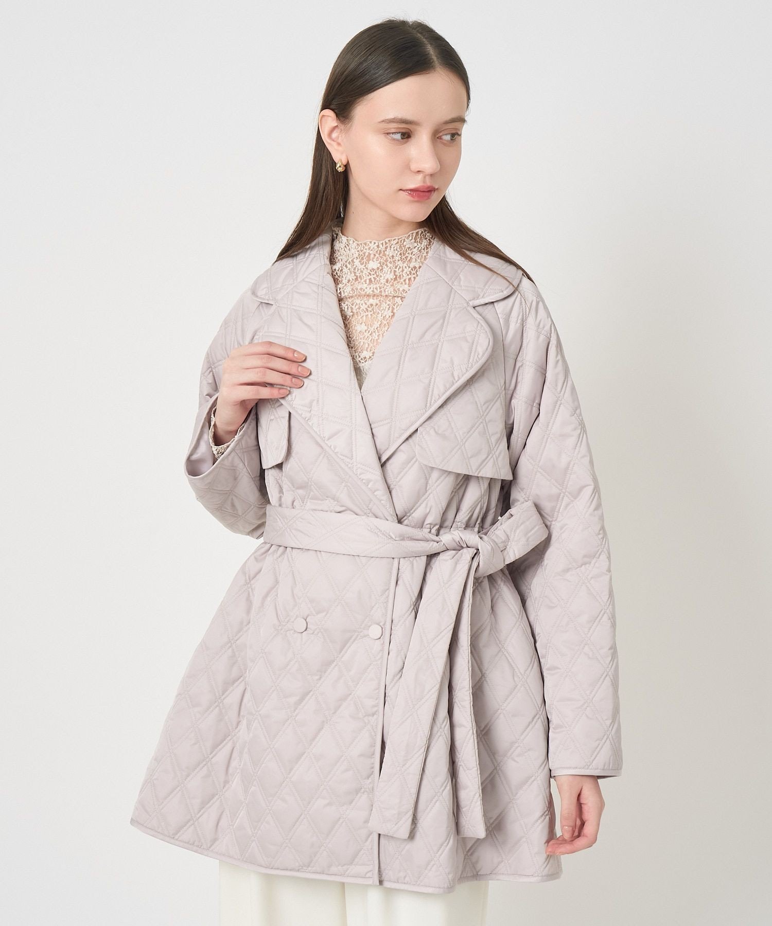 【アナイ/ANAYI】のキルティングテーラードロストコート インテリア・キッズ・メンズ・レディースファッション・服の通販 founy(ファニー) ファッション Fashion レディースファッション Fashion for Women アウター Coat / Outerwear Collection コート・ロングコート・ピーコート Long Coats, Peacoats & More キルティング Quilted, Quilting キルト Quilt, Quilted Fabric サテン Satin, Glossy Fabric シェイプ Shape, Slim Fit スマート Smart, Elegant ダブル Double, Double-Breasted ドット Polka Dot, Dot Pattern フラップ Flap, Flap Pocket フロント Front, Front Design 防寒 Cold Protection, Winter-Ready モダン Modern, Contemporary モチーフ Motif, Design Theme リボン Ribbon, Bow リラックス Relax, Relaxed Fit A/W・秋冬 Autumn/Winter 再入荷 Restock / Back in Stock beige|ID: prp329100004821055 ipo3291000000035035829