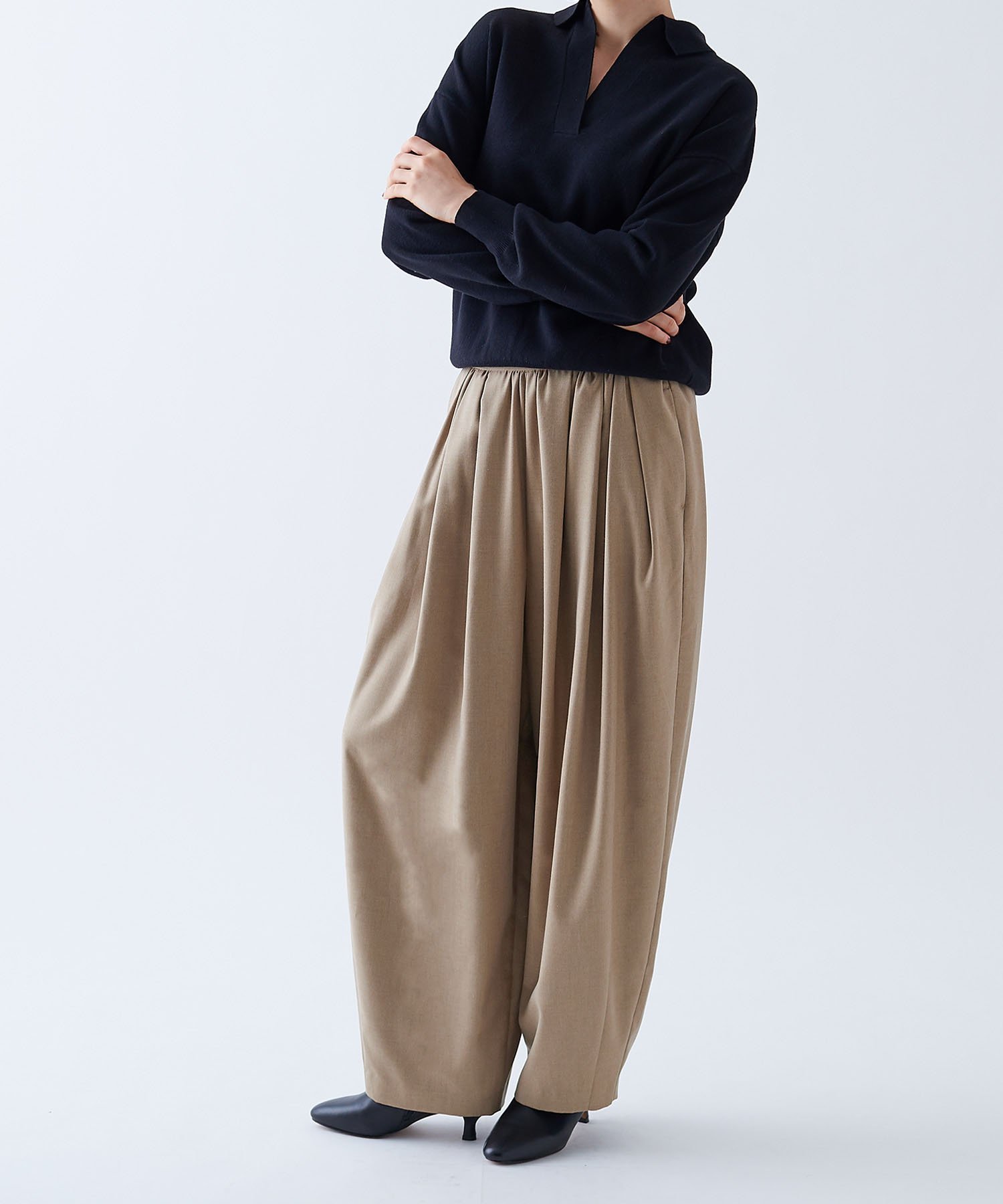 【ノーク/N.O.R.C】のウールライクボリュームドロストパンツ インテリア・キッズ・メンズ・レディースファッション・服の通販 founy(ファニー) 　ファッション　Fashion　レディースファッション　Fashion for Women　パンツ　Pants & Trousers　ギャザー　Gathered, Ruffled　ツイル　Twist, Twisted Detail　フロント　Front, Front Design　ランダム　Random, Irregular　秋　Autumn　ベージュ|ID: prp329100004821060 ipo3291000000035035893