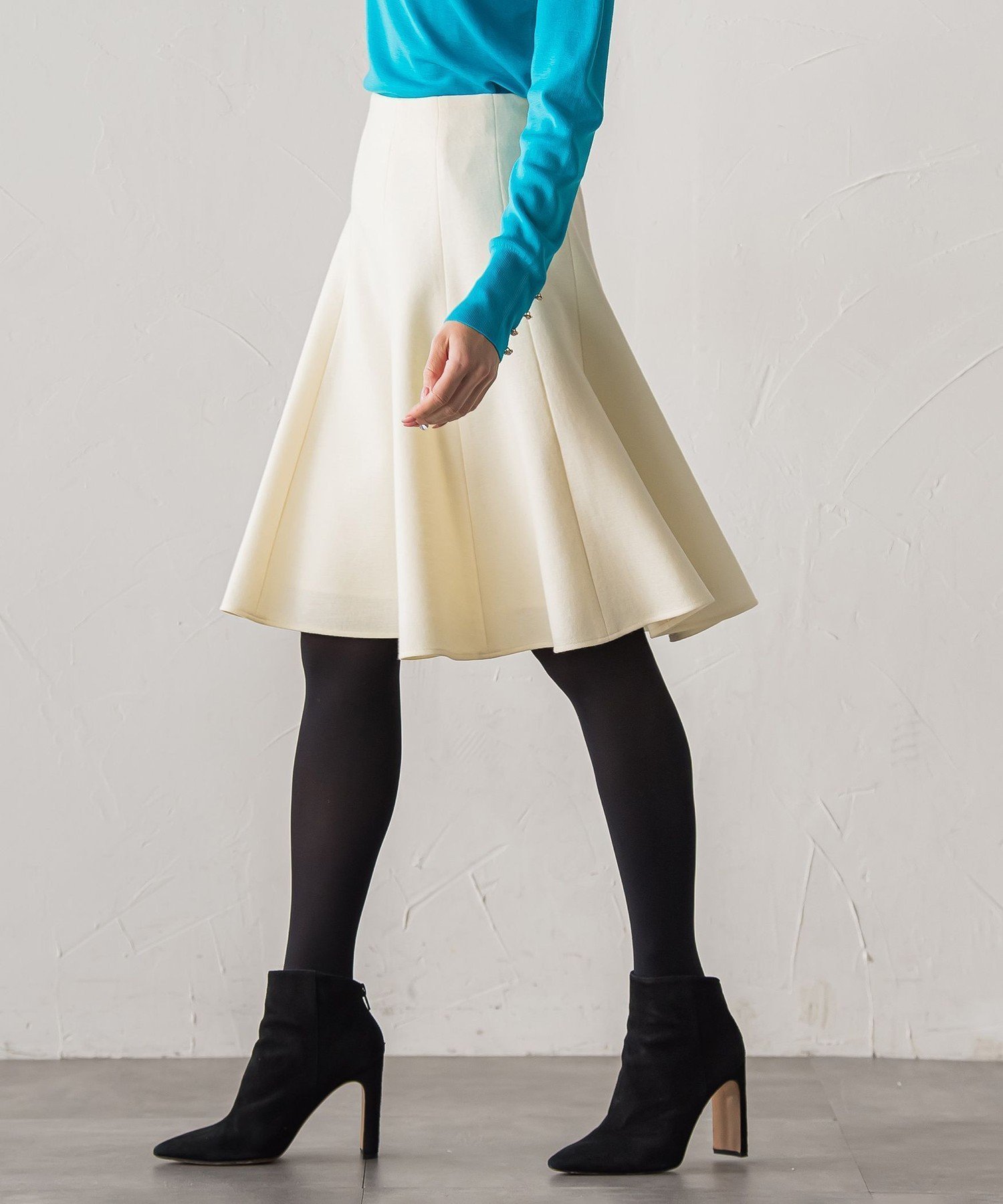 【ビアッジョブルー/Viaggio Blu】の【新色追加】ルミナリー圧縮スムーススカート 人気、トレンドファッション・服の通販 founy(ファニー) 　ファッション　Fashion　レディースファッション　Fashion for Women　スカート　Skirts　秋　Autumn　バランス　Balance, Style Balance　フェミニン　Feminine, Girly　ヘムライン　Hemline, Bottom Cut　ミニスカート　Mini Skirt, Short Skirt　冬　Winter / This Winter　A/W・秋冬　Autumn/Winter　エレガント 上品　Elegant　2025年　2025　2025-2026秋冬・A/W　Autumn/Winter 2025–26 AW25–26　 other-1|ID: prp329100004821084 ipo3291000000035036181