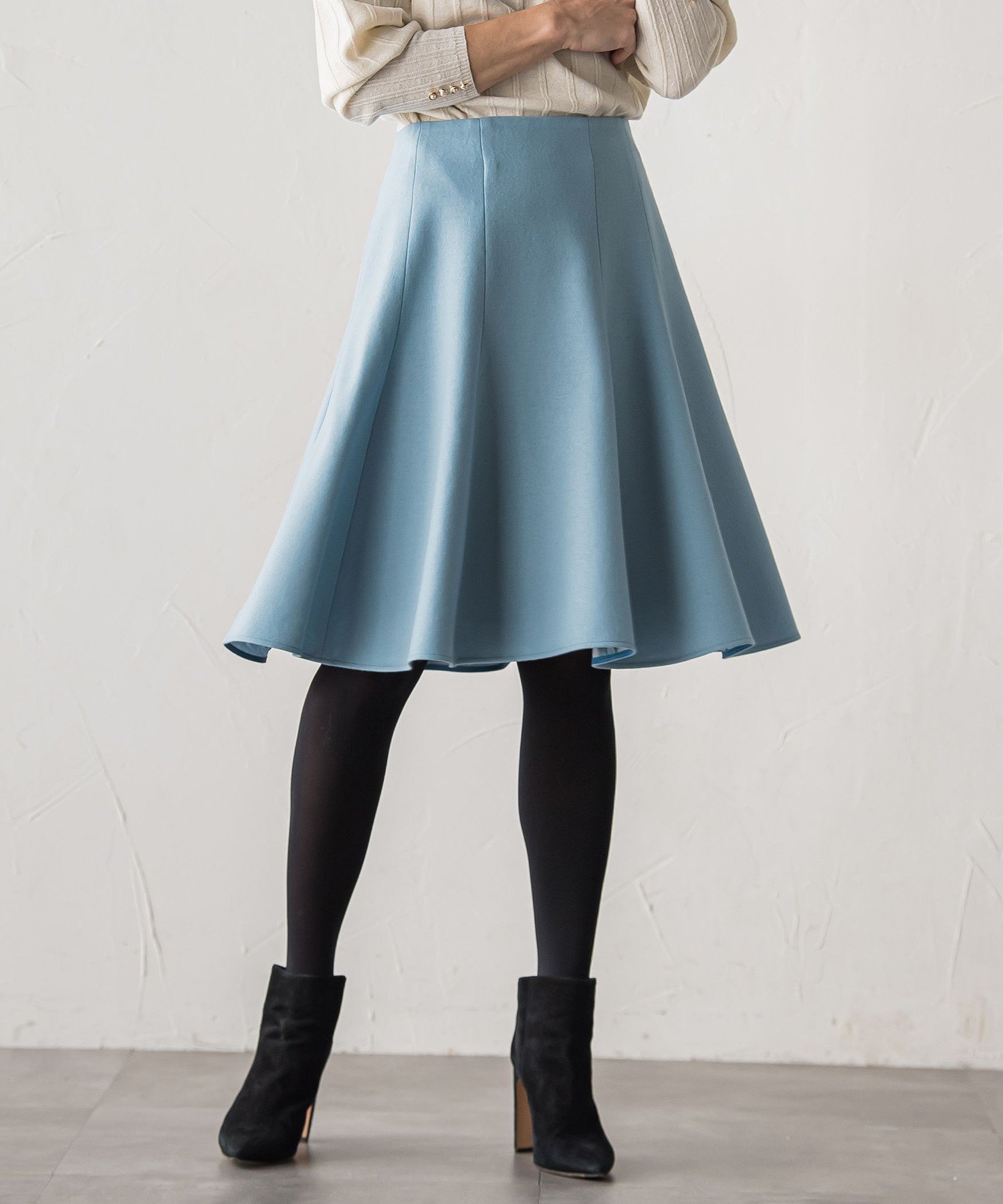 【ビアッジョブルー/Viaggio Blu】の【新色追加】ルミナリー圧縮スムーススカート インテリア・キッズ・メンズ・レディースファッション・服の通販 founy(ファニー) 　ファッション　Fashion　レディースファッション　Fashion for Women　スカート　Skirts　秋　Autumn　バランス　Balance, Style Balance　フェミニン　Feminine, Girly　ヘムライン　Hemline, Bottom Cut　ミニスカート　Mini Skirt, Short Skirt　冬　Winter / This Winter　A/W・秋冬　Autumn/Winter　エレガント 上品　Elegant　2025年　2025　2025-2026秋冬・A/W　Autumn/Winter 2025–26 AW25–26　ライトブルー|ID: prp329100004821084 ipo3291000000035036185