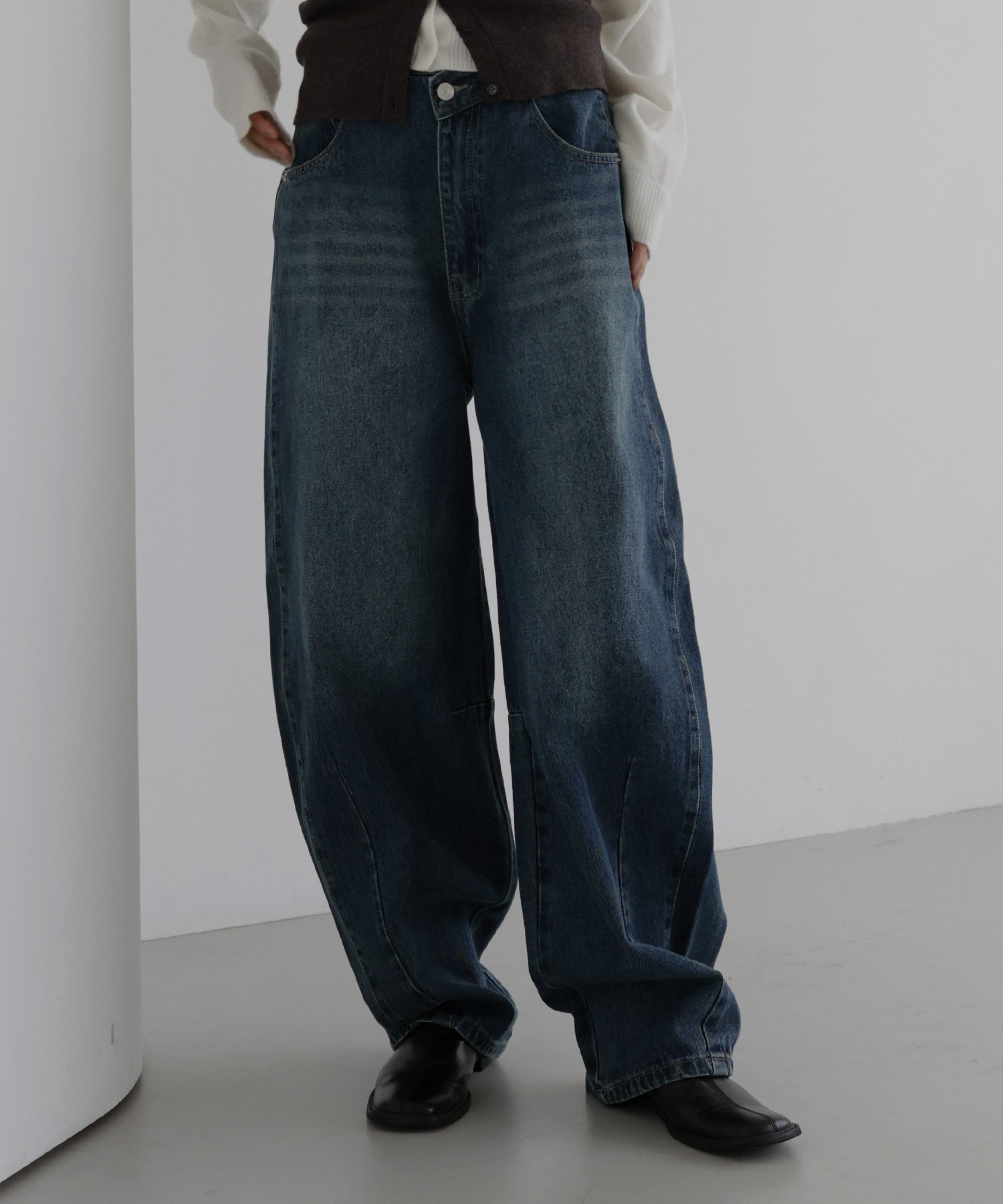 【ヘラム/hellam】のアシメカーブデニムパンツ インテリア・キッズ・メンズ・レディースファッション・服の通販 founy(ファニー) 　ファッション　Fashion　レディースファッション　Fashion for Women　パンツ　Pants & Trousers　デニムパンツ・ジーンズ・美脚デニム　Denim Jeans & Pants　デニム　Denim, Jeans Material　ブルー|ID: prp329100004821097 ipo3291000000035036335