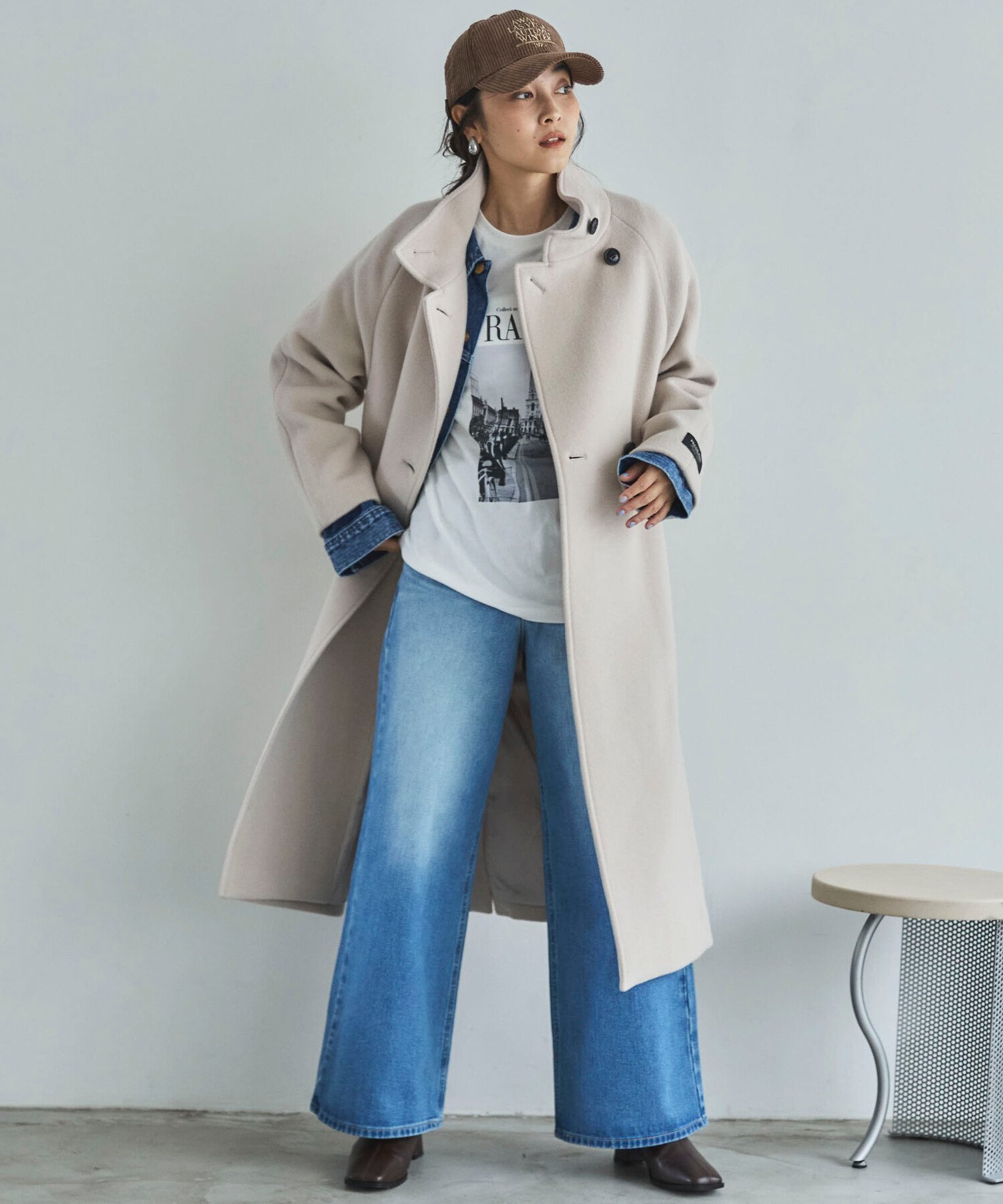 【ドゥ アルシーヴ/Doux archives】のスタンドカラーコート インテリア・キッズ・メンズ・レディースファッション・服の通販 founy(ファニー) 　ファッション　Fashion　レディースファッション　Fashion for Women　アウター　Coat / Outerwear Collection　コート・ロングコート・ピーコート　Long Coats, Peacoats & More　スタンド　Stand Collar, Upright Stand　チェスター　Chester, Chester Coat　定番　Standard, Basic Item　人気　Popular, Best Seller　フォーマル　Formal, Dressy　ビジネス 仕事 通勤　Business / Work / Commuting　IVORY|ID: prp329100004821115 ipo3291000000035036579