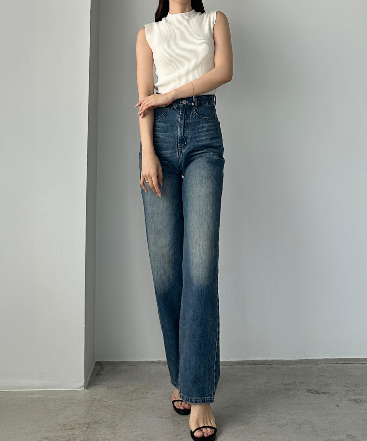 【ジュノア/JUNOAH】のLouere ハイウエストストレートデニム インテリア・キッズ・メンズ・レディースファッション・服の通販 founy(ファニー) 　ファッション　Fashion　レディースファッション　Fashion for Women　ライトブルー|ID: prp329100004821117 ipo3291000000035036583