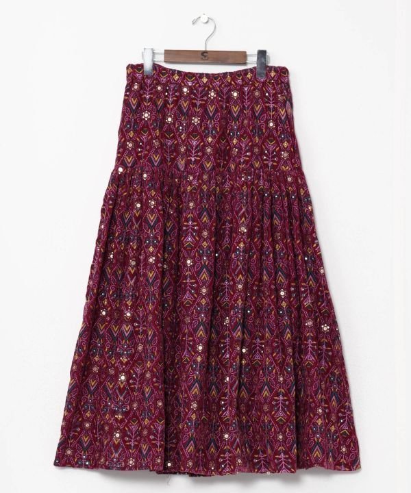 【アミナコレクション/Amina Collection】の【チャイハネ】ブライド刺繍ロングスカート インテリア・キッズ・メンズ・レディースファッション・服の通販 founy(ファニー) 　ファッション　Fashion　レディースファッション　Fashion for Women　スカート　Skirts　ロングスカート　Long Skirts / Maxi & Midi Skirts　インド　Indian Textile　ベロア　Velour, Soft Velvet　ロング　Long, Long-Length　ピンク|ID: prp329100004821144 ipo3291000000035036937