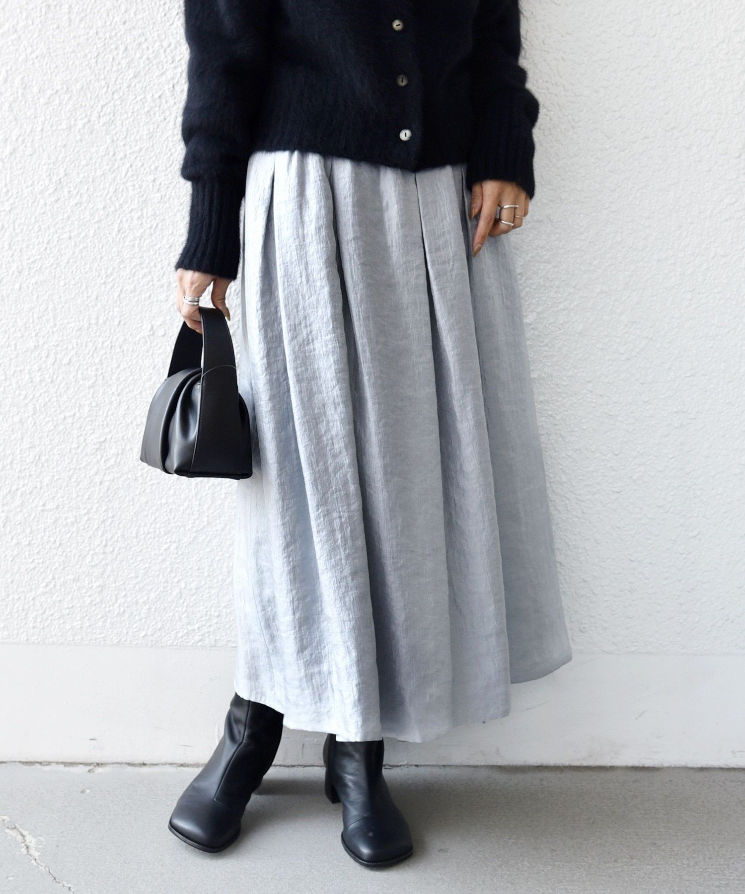 【シップス フォー ウィメン/SHIPS】の手洗い可能 シャイニー フレア スカート インテリア・キッズ・メンズ・レディースファッション・服の通販 founy(ファニー) 　ファッション　Fashion　レディースファッション　Fashion for Women　スカート　Skirts　Aライン・フレアスカート　A-Line & Flared Skirts　ギャザー　Gathered, Ruffled　シャイニー　Shiny, Glossy Finish　スニーカー　Sneakers, Trainers　フレア　Flare, Flared　リラックス　Relax, Relaxed Fit　ライトグレー|ID: prp329100004821147 ipo3291000000035036968