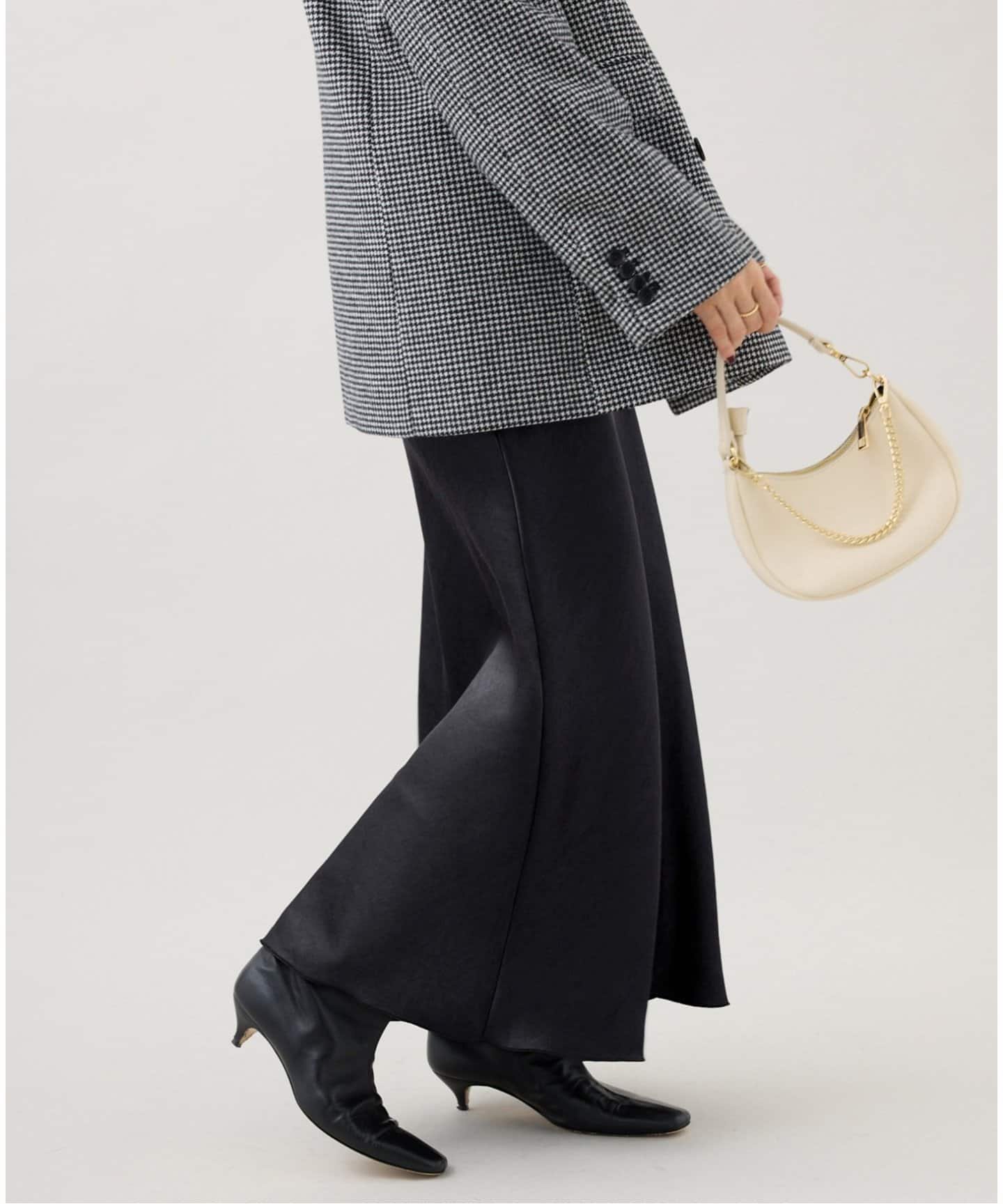 【イエナ/IENA】の《追加9》ダブルサテンスカート 人気、トレンドファッション・服の通販 founy(ファニー) ファッション Fashion レディースファッション Fashion for Women スカート Skirts 2024年 2024 2024-2025秋冬・A/W Autumn/Winter 2024–25 AW24–25 おすすめ Recommended / Our Picks サンダル Sandals, Summer Shoes スニーカー Sneakers, Trainers スリット Slit, Slit Detail フラット Flat, Flat Shoes ロング Long, Long-Length A/W・秋冬 Autumn/Winter other-1|ID: prp329100004821149 ipo3291000000035036974