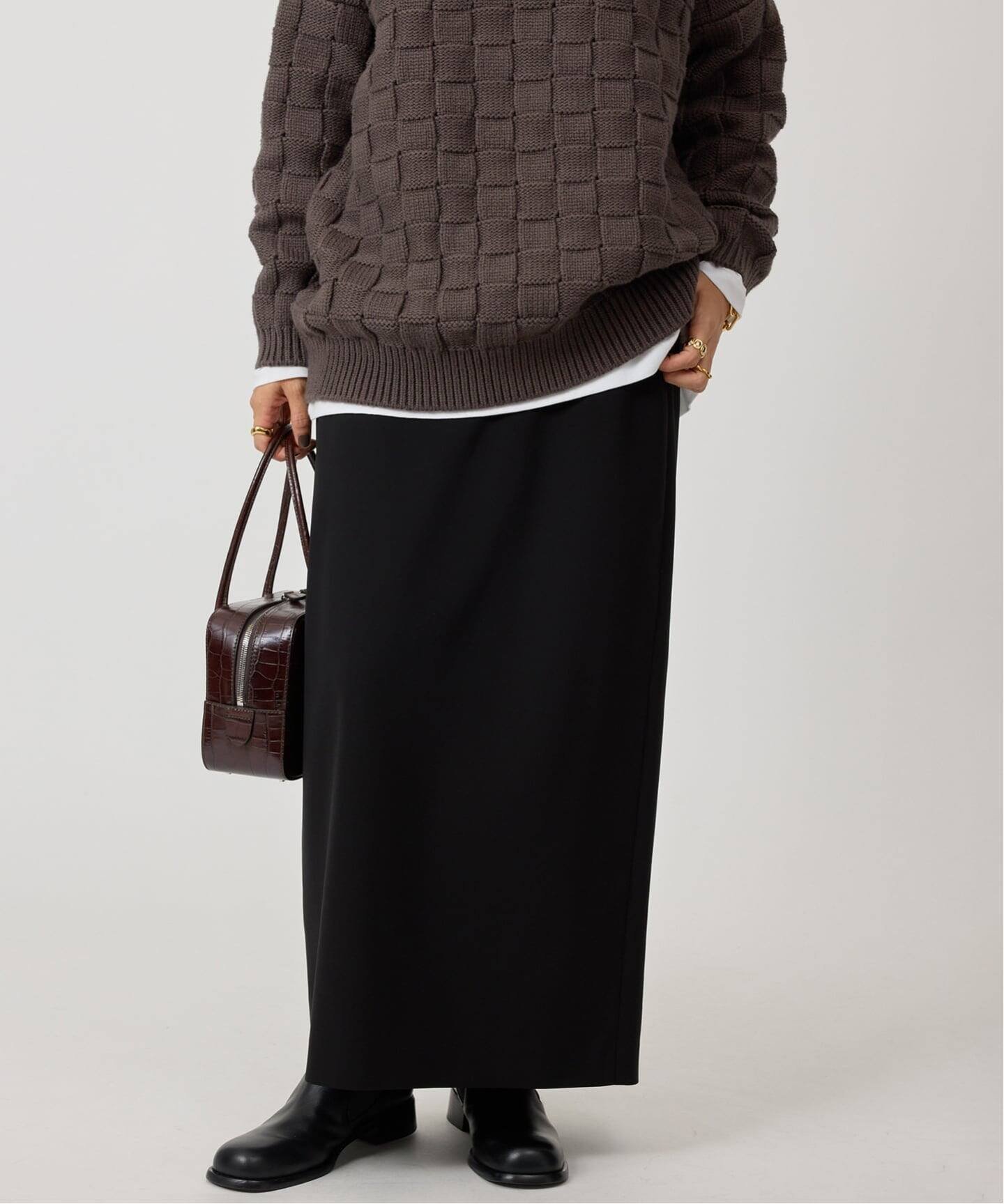 【ヴェルメイユ パー イエナ/VERMEIL par iena】のカーブスカート 人気、トレンドファッション・服の通販 founy(ファニー) 　ファッション　Fashion　レディースファッション　Fashion for Women　スカート　Skirts　2025年　2025　2025-2026秋冬・A/W　Autumn/Winter 2025–26 AW25–26　おすすめ　Recommended / Our Picks　カットソー　Cut and Sewn Top　ストレッチ　Stretch, Stretchy Fabric　ストレート　Straight, Straight Cut　デニム　Denim, Jeans Material　フラット　Flat, Flat Shoes　フロント　Front, Front Design　ロング　Long, Long-Length　 other-1|ID: prp329100004821169 ipo3291000000035037142