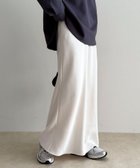 【フレディ&グロスター/FREDY&GLOSTER】のヘビーサテンバイアススカート 人気、トレンドファッション・服の通販 founy(ファニー) ファッション Fashion レディースファッション Fashion for Women スカート Skirts 2026年 2026 おすすめ Recommended / Our Picks なめらか Smooth, Silky Texture サテン Satin, Glossy Fabric シンプル Simple, Minimal エレガント 上品 Elegant thumbnail オフホワイト|ID: prp329100004821173 ipo3291000000035037205