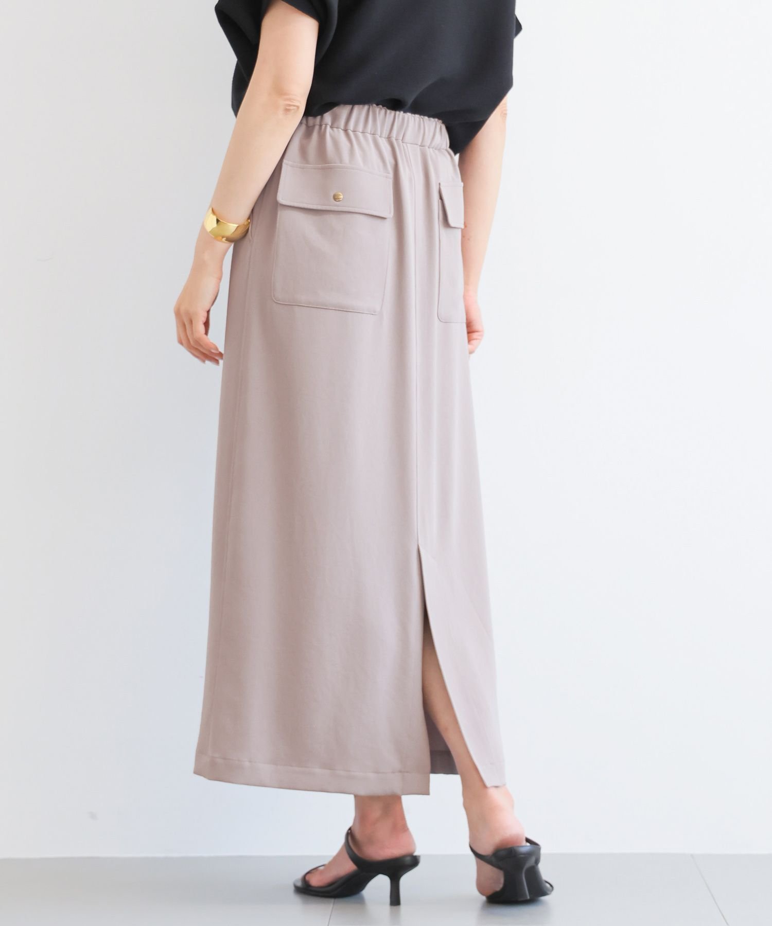 【バンヤードストーム/BARNYARDSTORM】の【『VERY』YouTube紹介アイテム】ダブルクロスドロストスカート インテリア・キッズ・メンズ・レディースファッション・服の通販 founy(ファニー) 　ファッション　Fashion　レディースファッション　Fashion for Women　スカート　Skirts　ヴィンテージ　Vintage Style　カットソー　Cut and Sewn Top　カーディガン　Cardigan, Knitwear　キャップ　Cap, Baseball Cap　キャミ　Camisole, Cami Top　軽量　Lightweight, Ultra Light　サテン　Satin, Glossy Fabric　シアー　Sheer, See-Through　セットアップ　Set-Up, Coordinated Outfit　ダブル　Double, Double-Breasted　定番　Standard, Basic Item　ポケット　Pocket, Pocket Detail　ミリタリー　Military, Army Style　楽ちん　Easy Fit, Comfortable　エレガント 上品　Elegant　グレージュ14|ID: prp329100004821175 ipo3291000000035037223