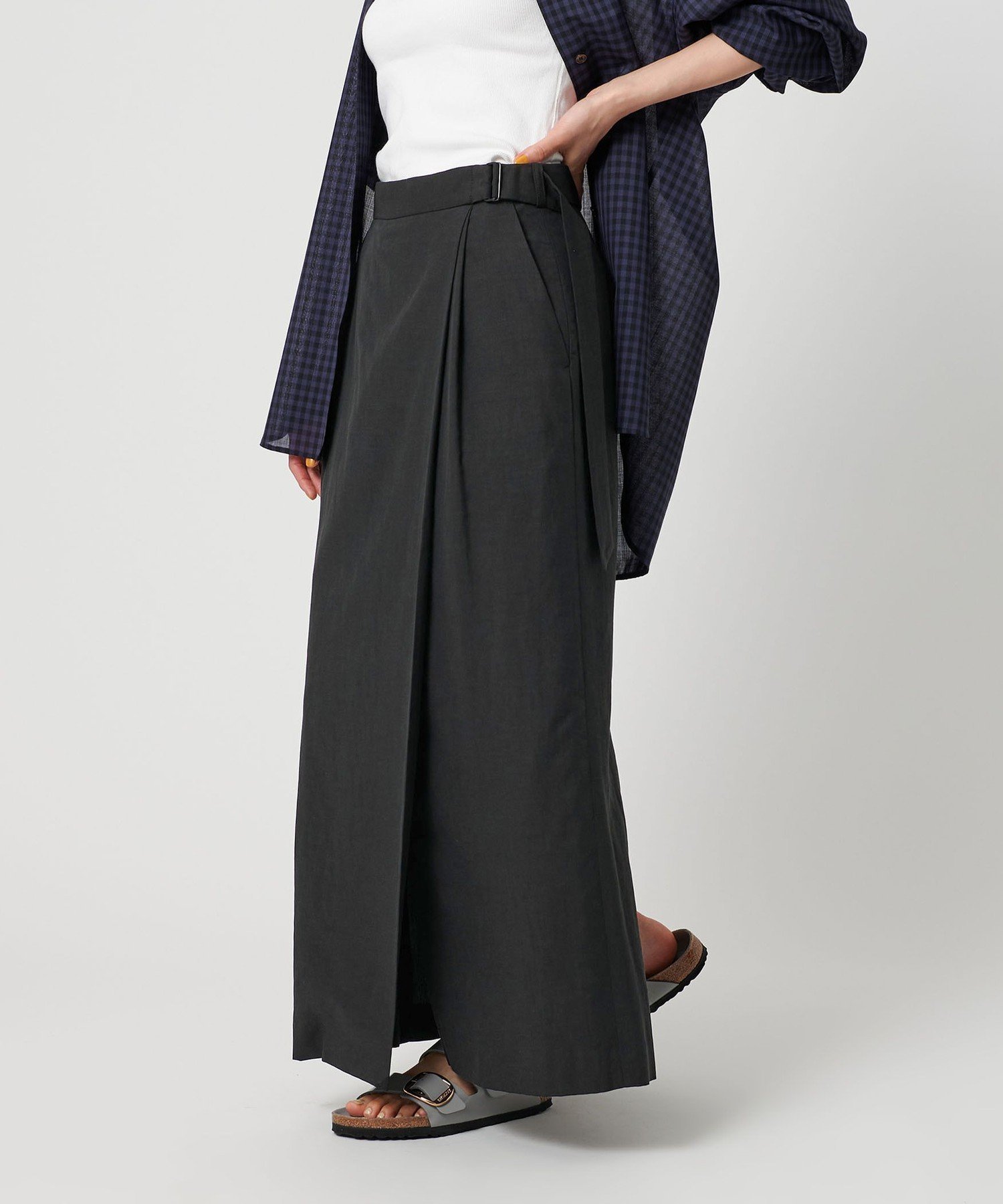 【ユナイテッドアローズ/UNITED ARROWS】のセルロースブレンド ベルトラップスカート 人気、トレンドファッション・服の通販 founy(ファニー) 　ファッション　Fashion　レディースファッション　Fashion for Women　スカート　Skirts　ベルト&ウエストマーク　Belts & Waist Accessories　春　Spring　キャップ　Cap, Baseball Cap　クロップド　Cropped, Short Length　スニーカー　Sneakers, Trainers　ボトム　Bottoms, Lower Wear　ポケット　Pocket, Pocket Detail　マニッシュ　Mannish, Boyish　ラップ　Wrap, Wrap Design　S/S・春夏　SS, Spring/Summer, Warm Season　アウトレット　Outlet / Clearance　おすすめ　Recommended / Our Picks　夏　Summer　 other-1|ID: prp329100004821191 ipo3291000000035037511